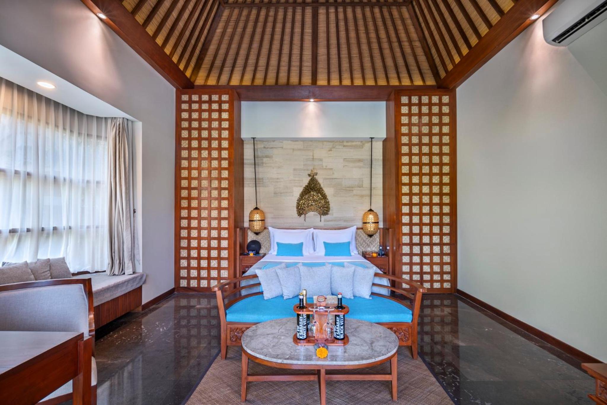 Grand One-Bedroom Villa with Private Pool - Photo 1
