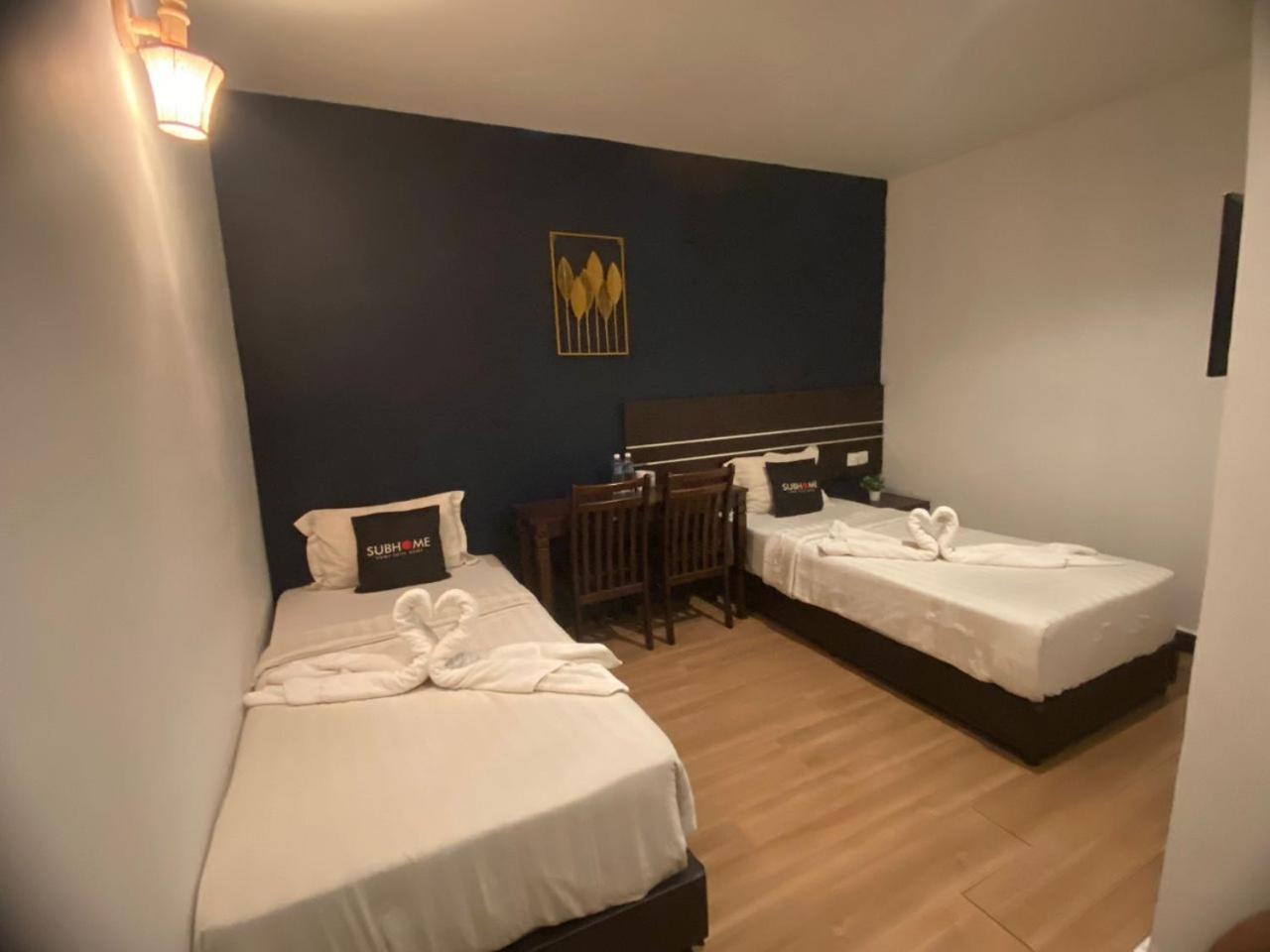 Standard Twin Room photo 2