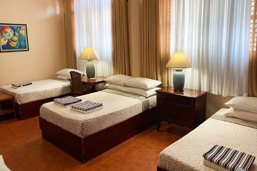 Family Room - Photo 4