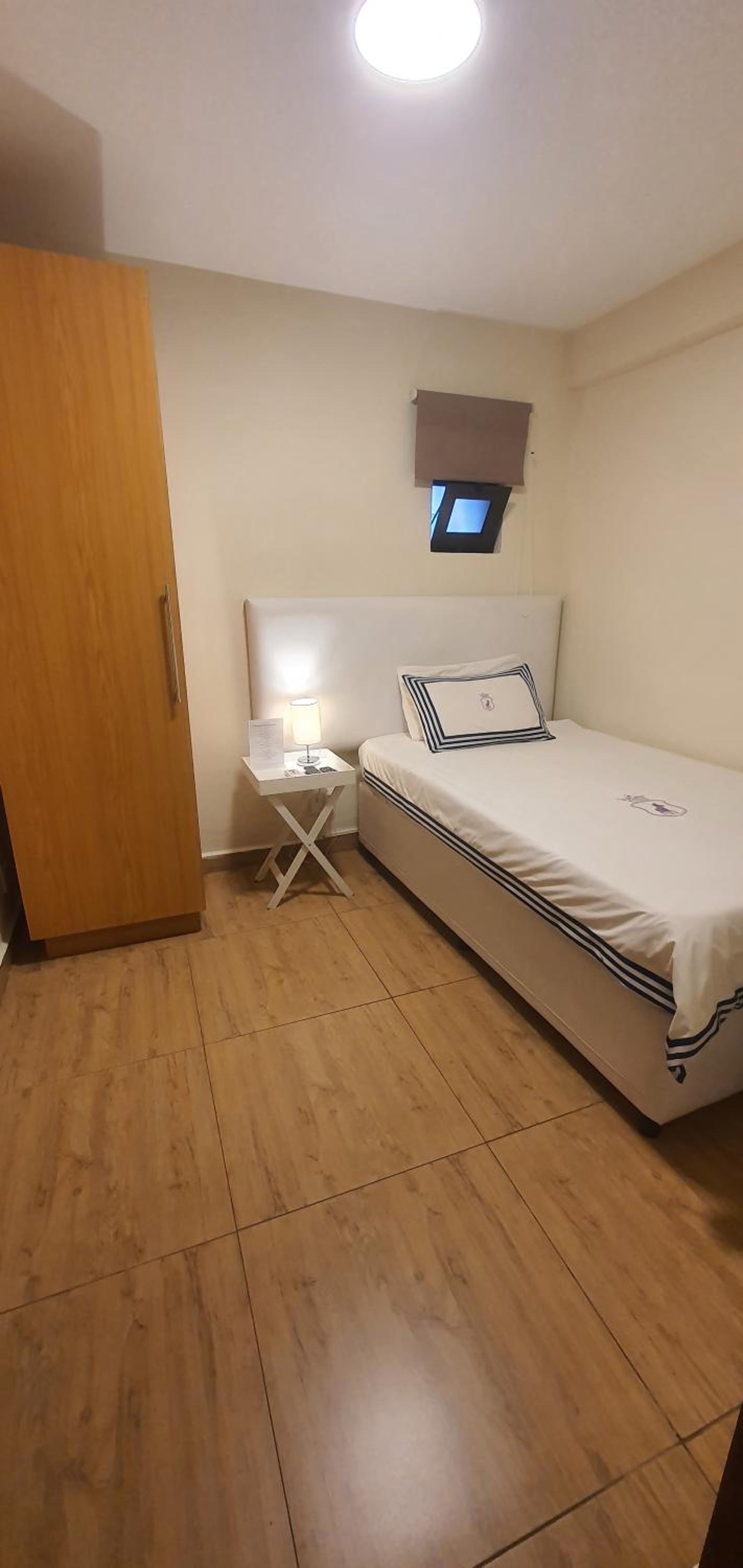 Small Single Room- Interior