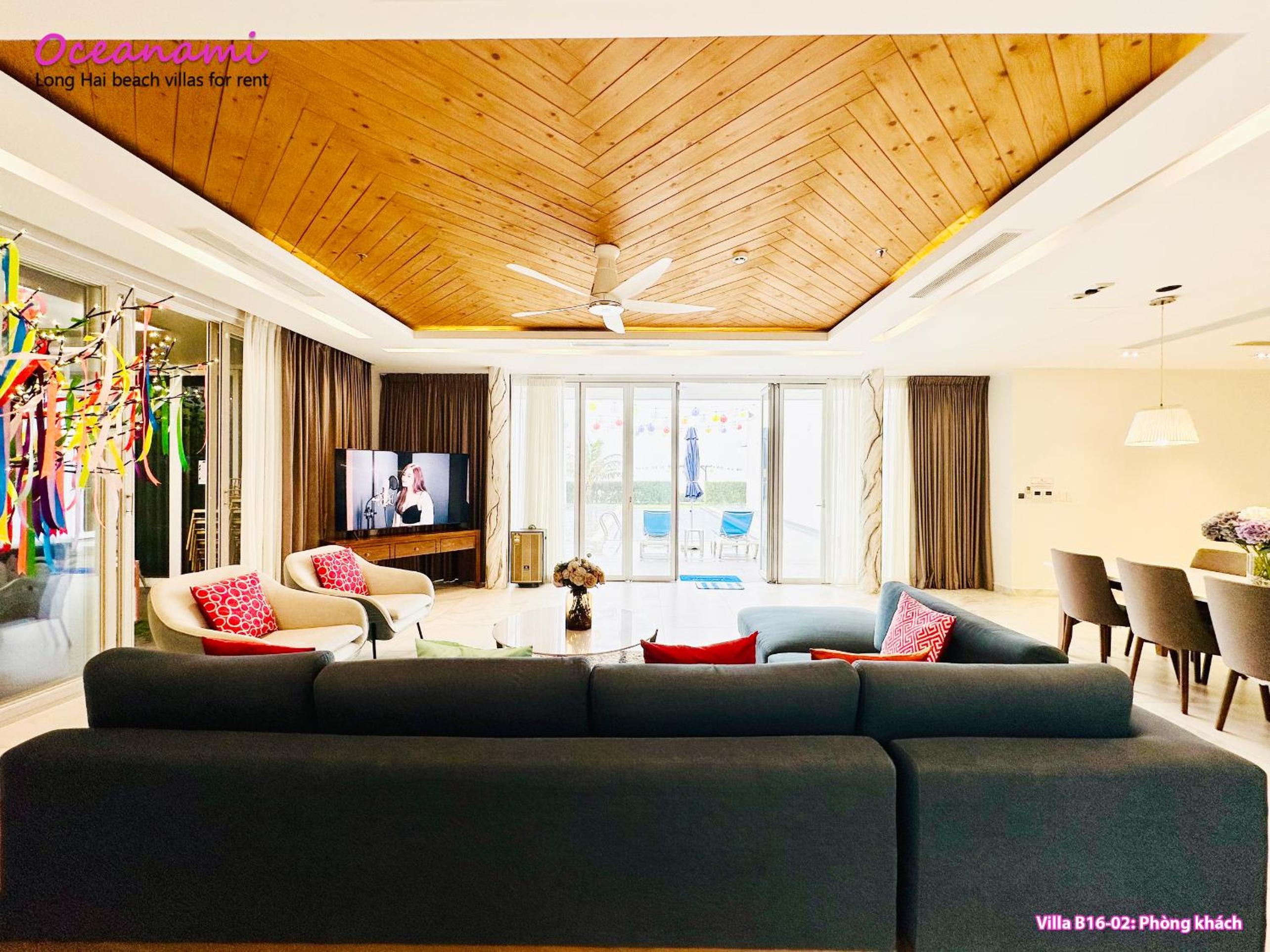 Villa photo 1
