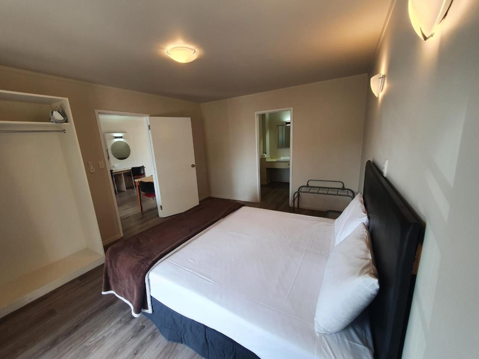 Family Suite (4 Adults) - Photo 3