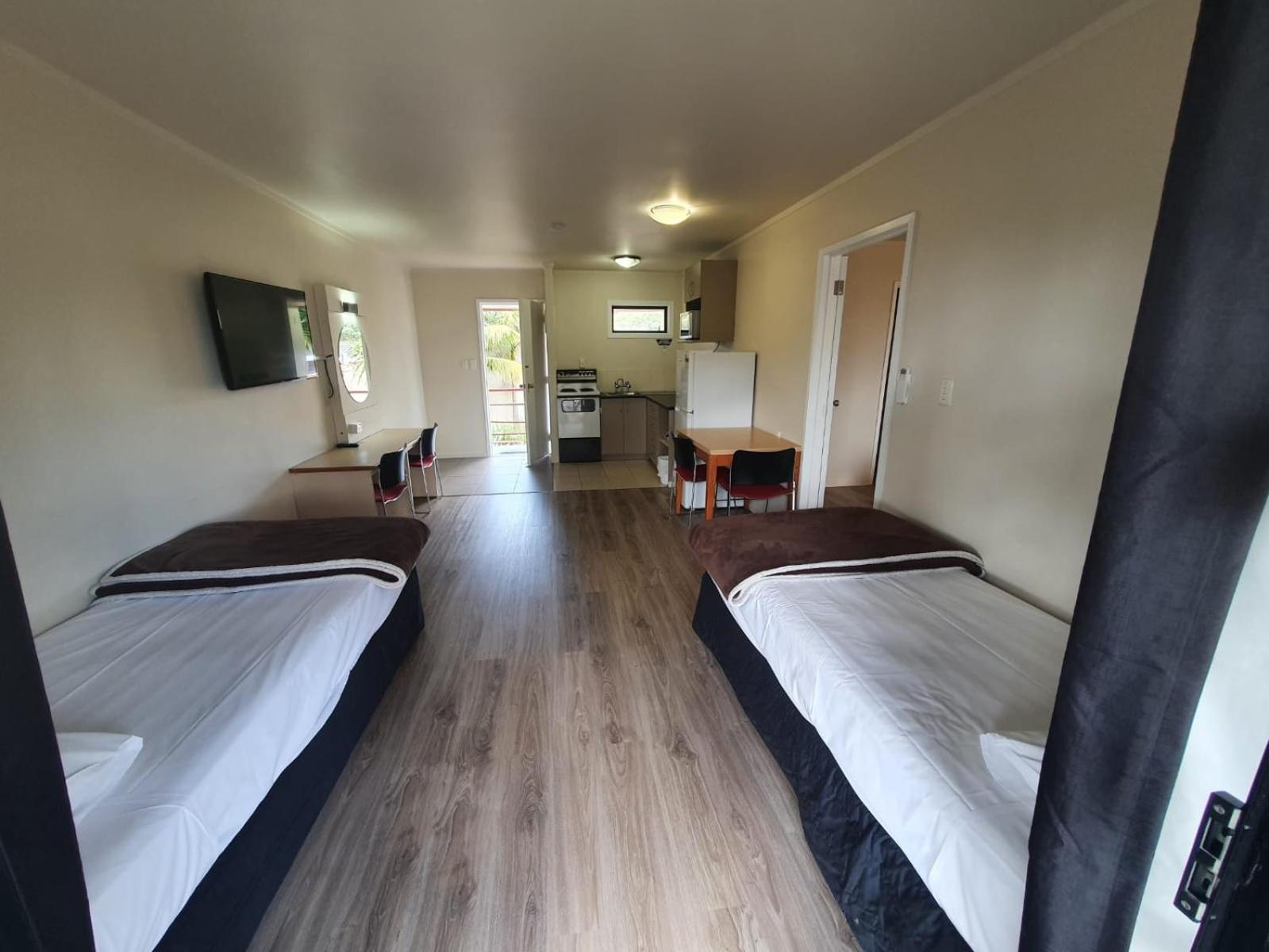 Family Suite (4 Adults) - Photo 14