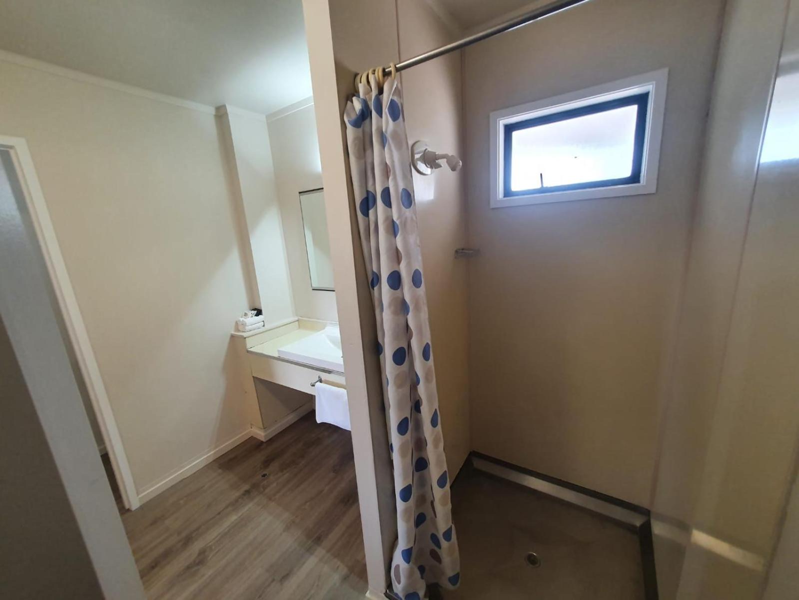 Family Suite (4 Adults) - Photo 20