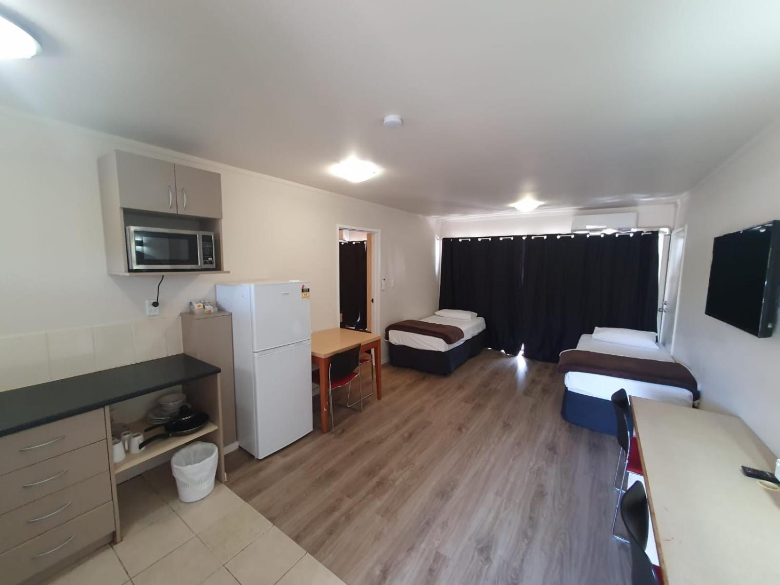 Family Suite (4 Adults) - Photo 1