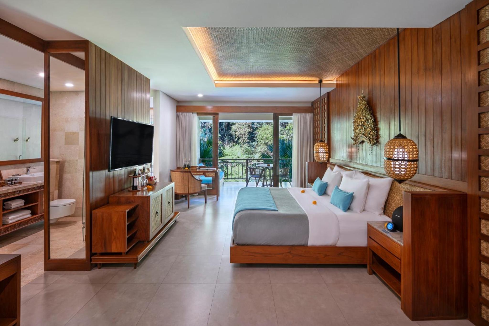 Suite with Forest View - Photo 1