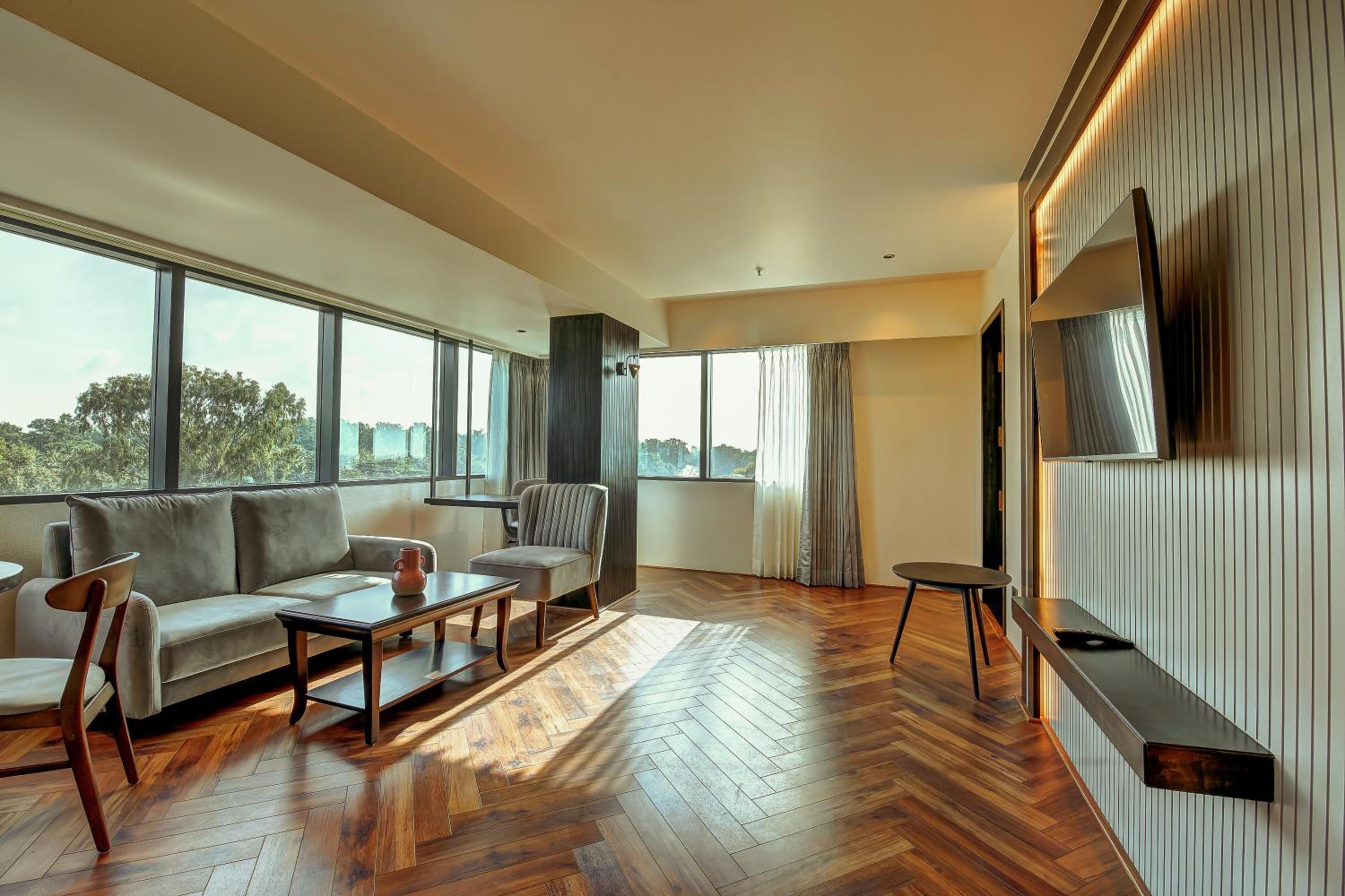 Suite with City View  photo 2