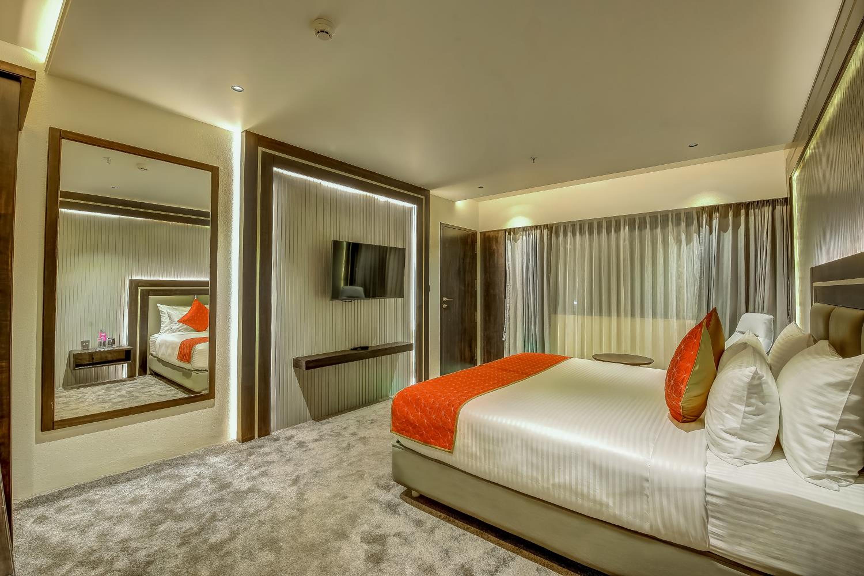 Suite with City View  photo 1