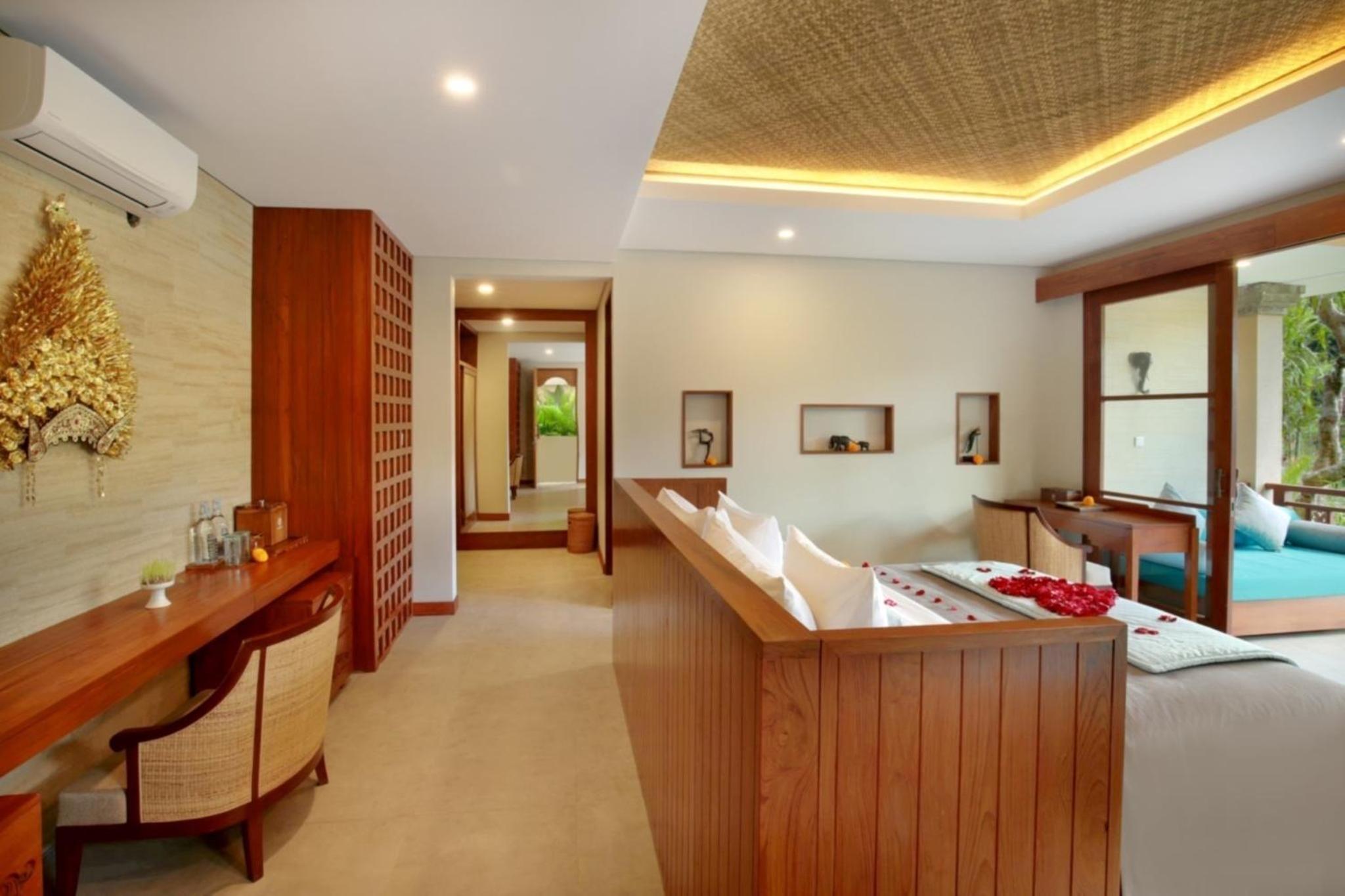 Grand Aksari Suite with Bathtub - Photo 5