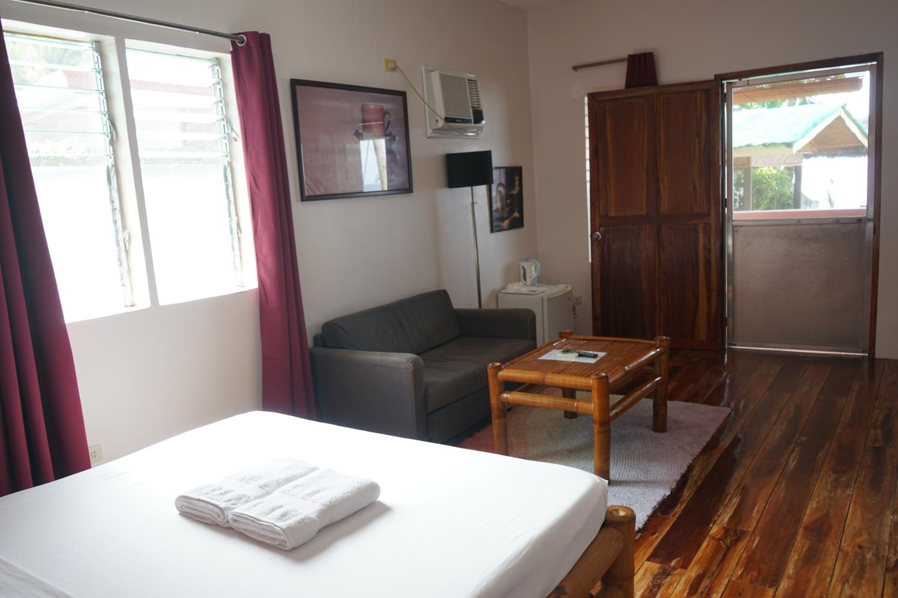 Queen Room with Sea View photo 1