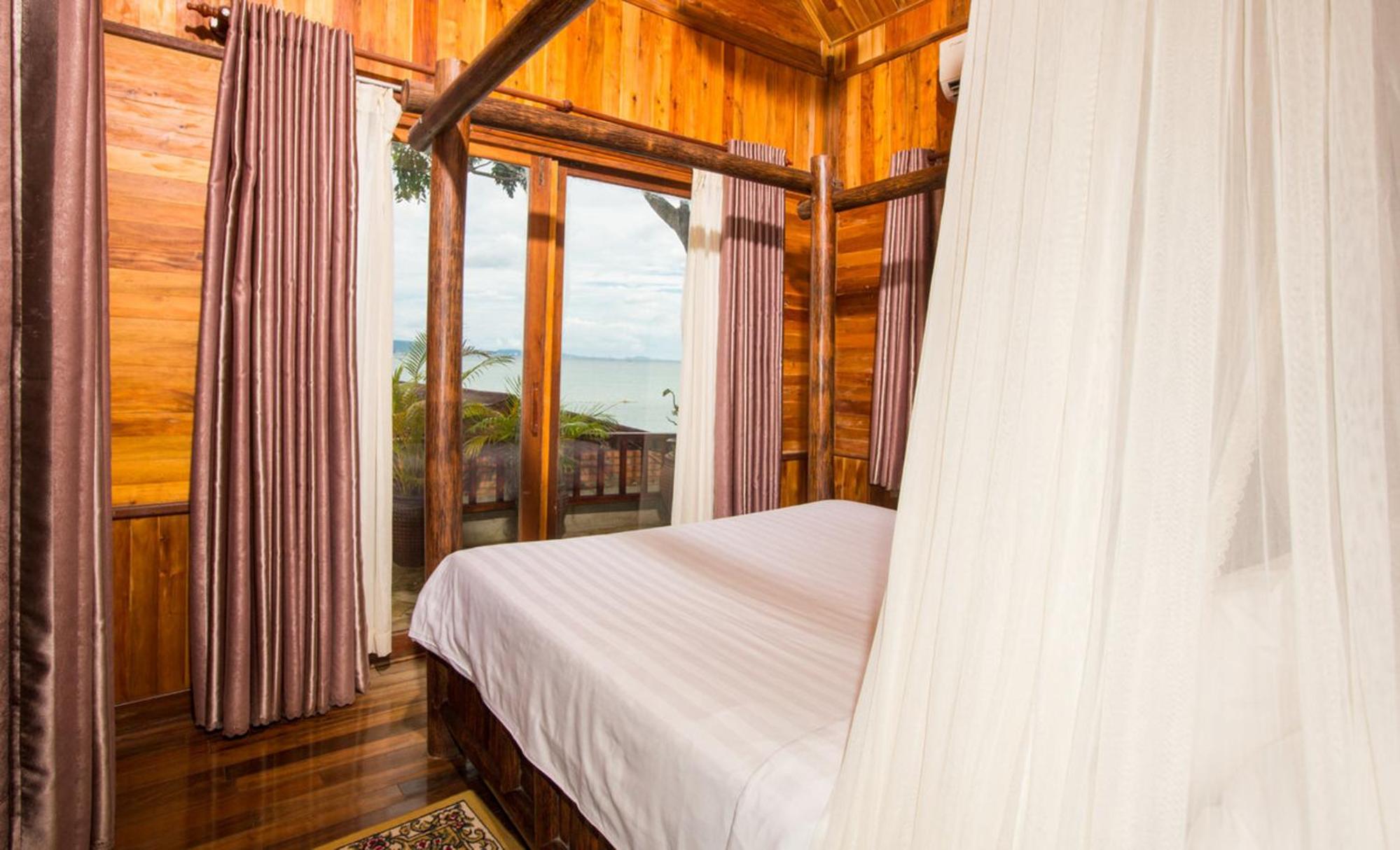 Bungalow - Beach Front photo 2