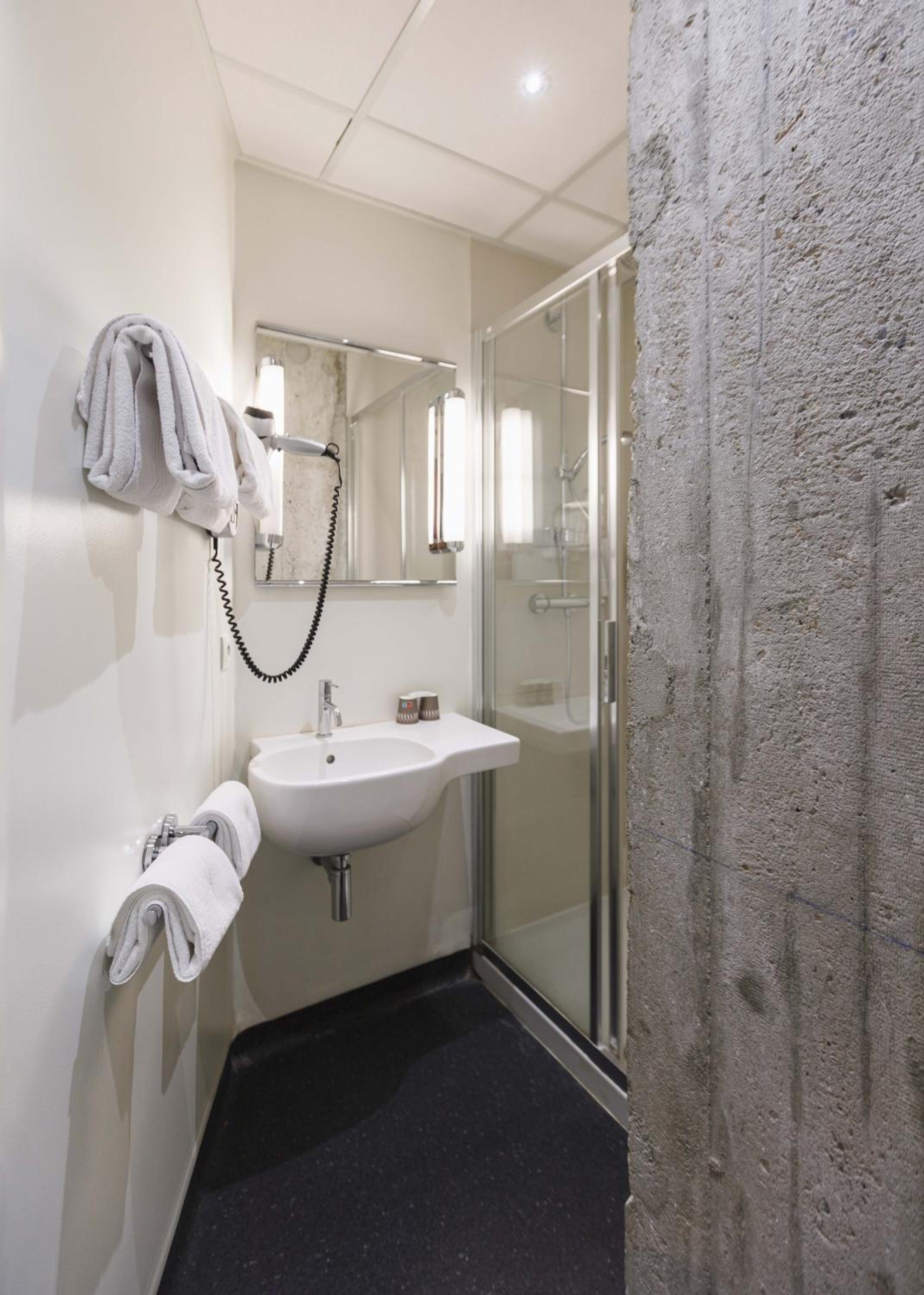 Standard Room - Photo 2