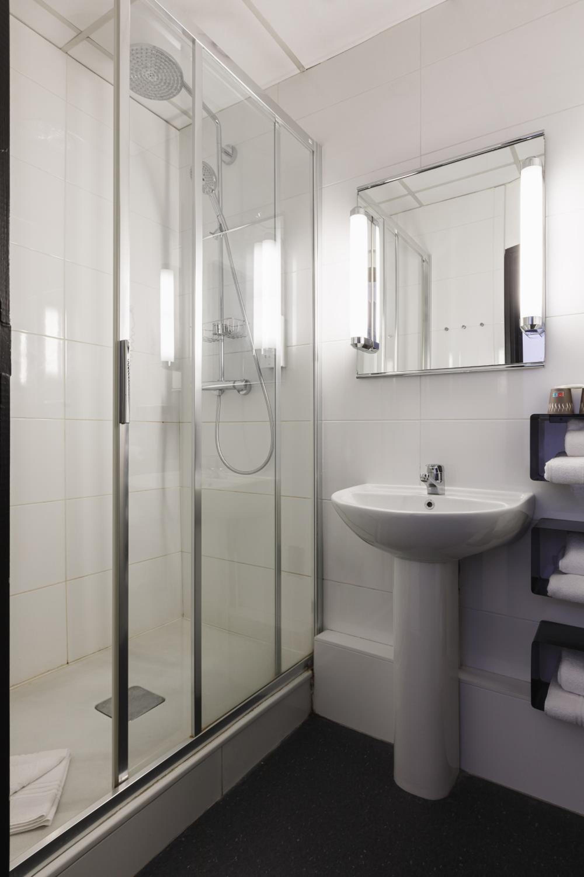 Triple Room - Photo 5