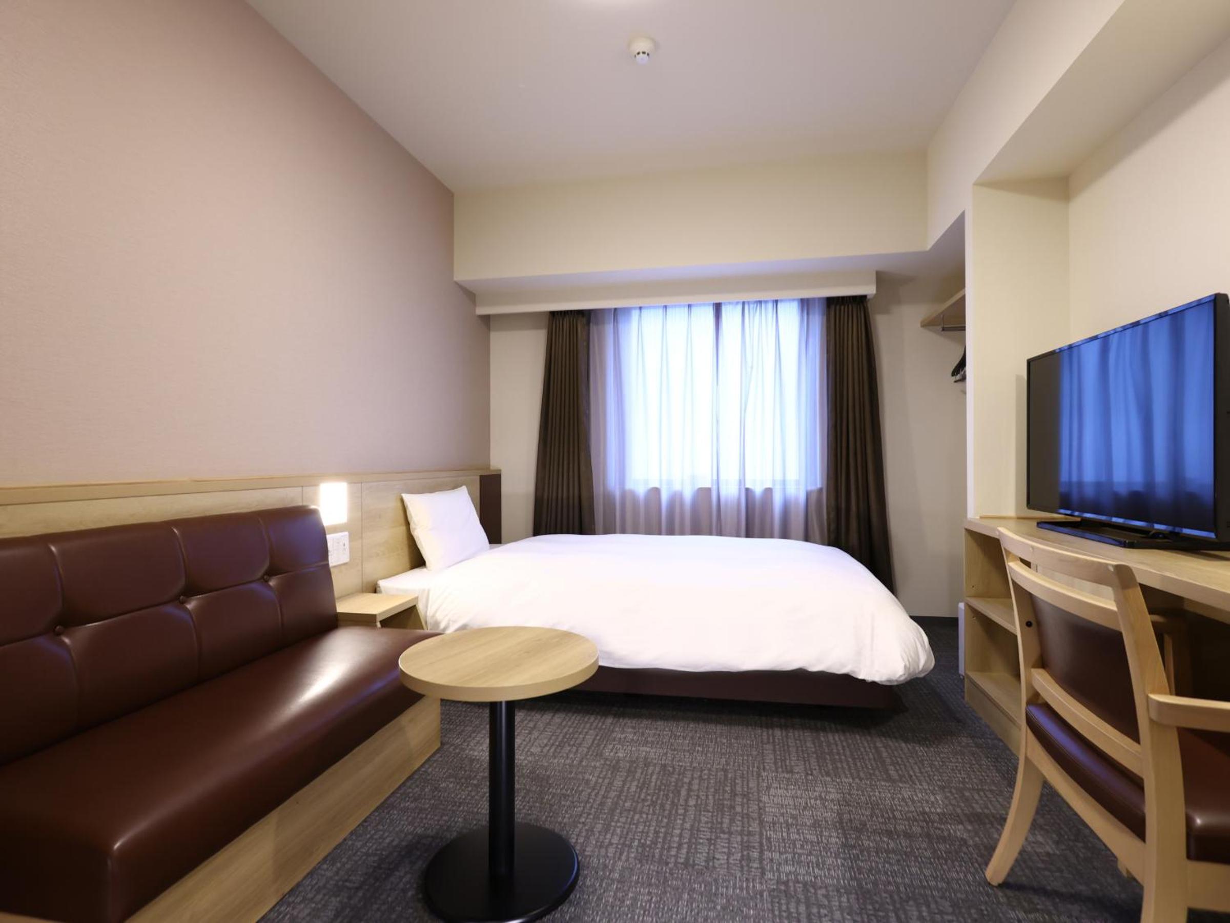 Deluxe Single Room - Eco Plan (No Daily Cleaning)