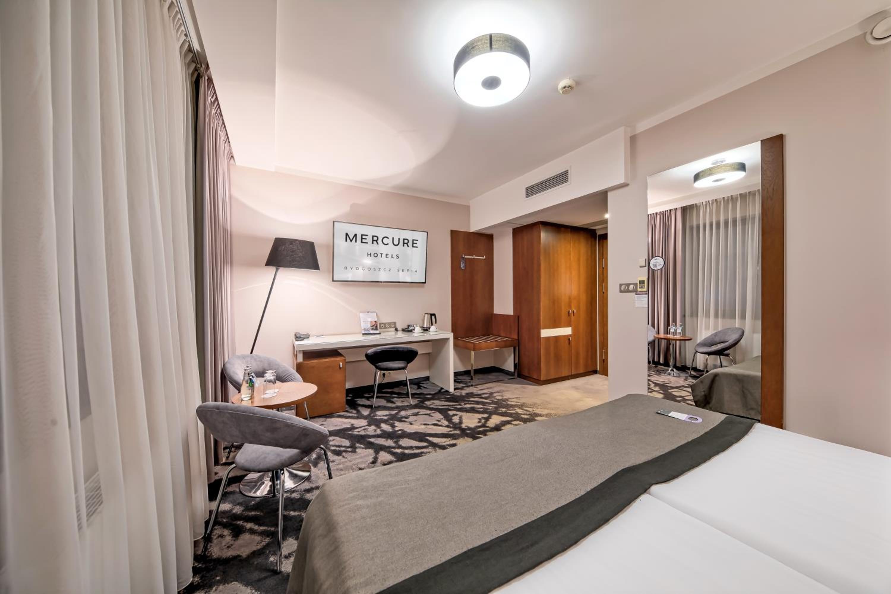 Standard King Room