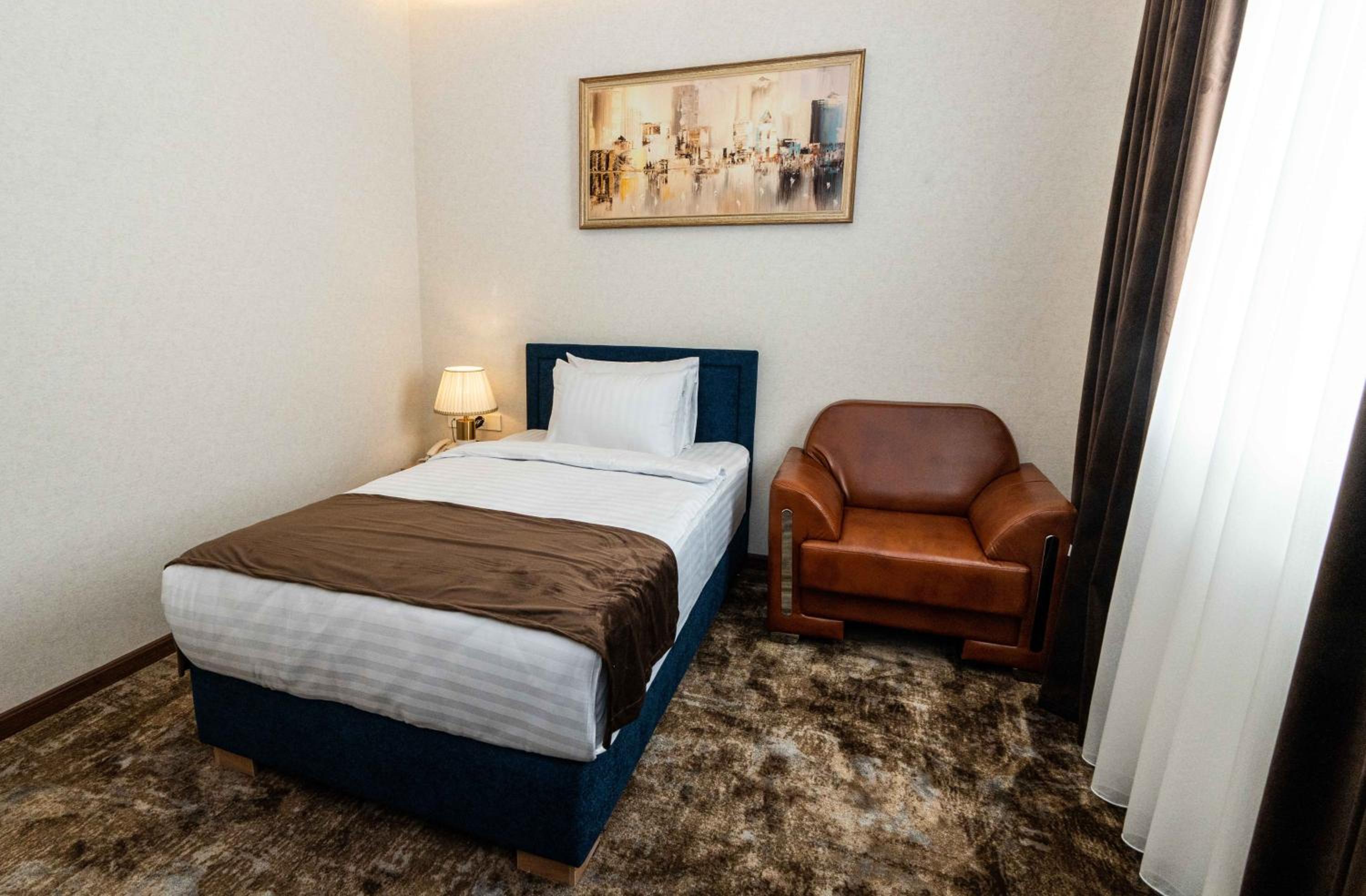 Standard Single Room - Photo 6