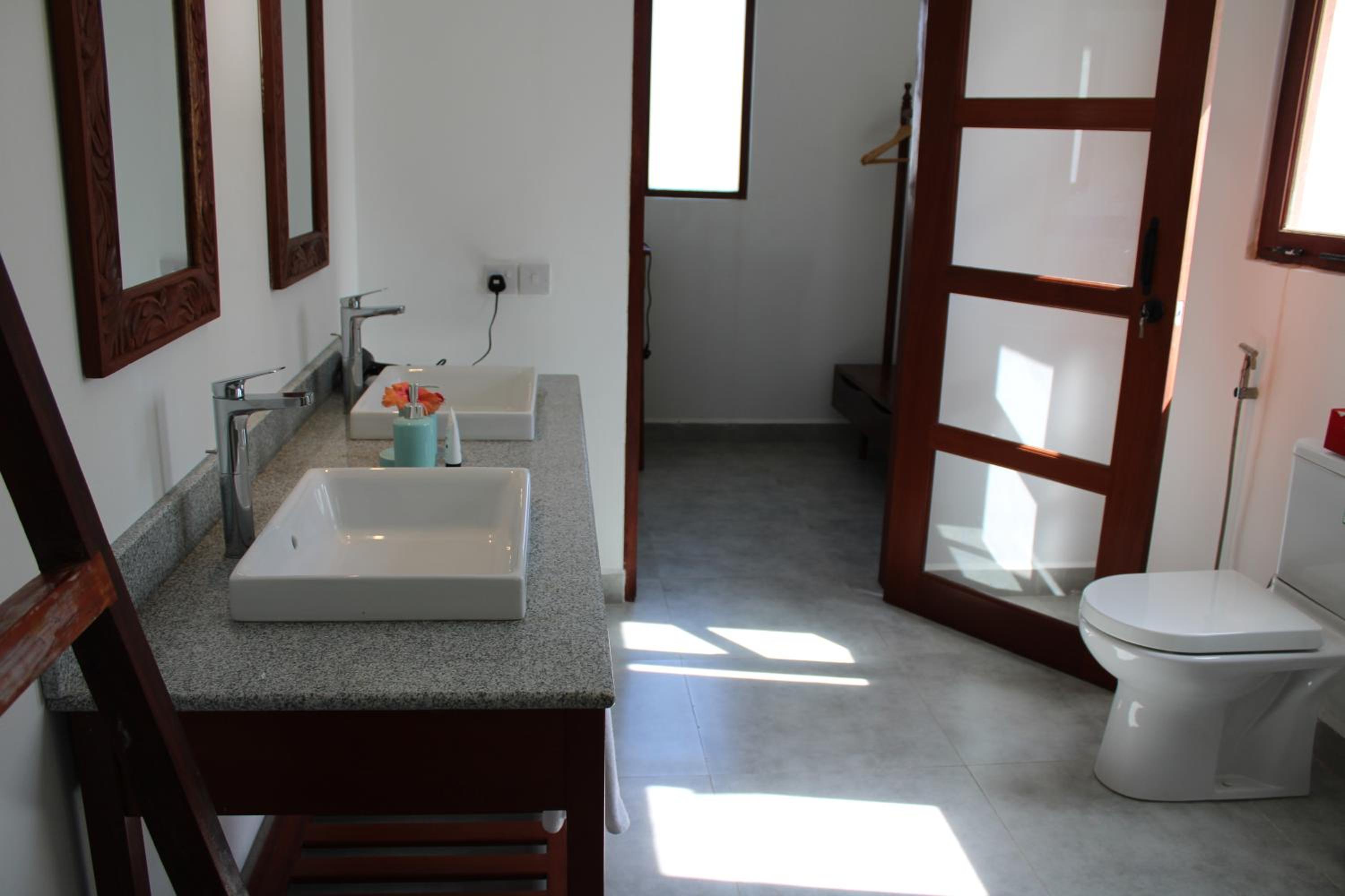 Deluxe Double Room with Sea View - Photo 26