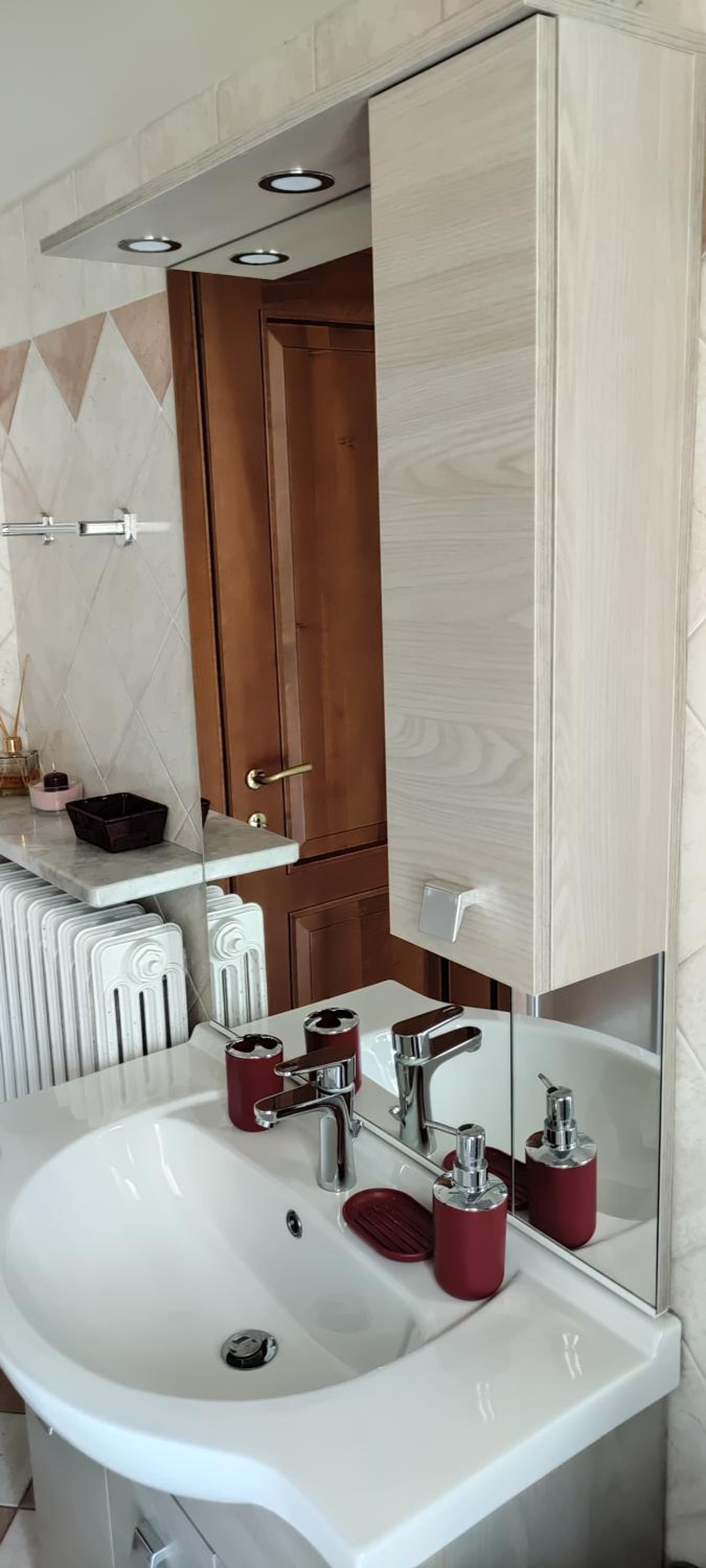 Three-Bedroom House - Photo 30