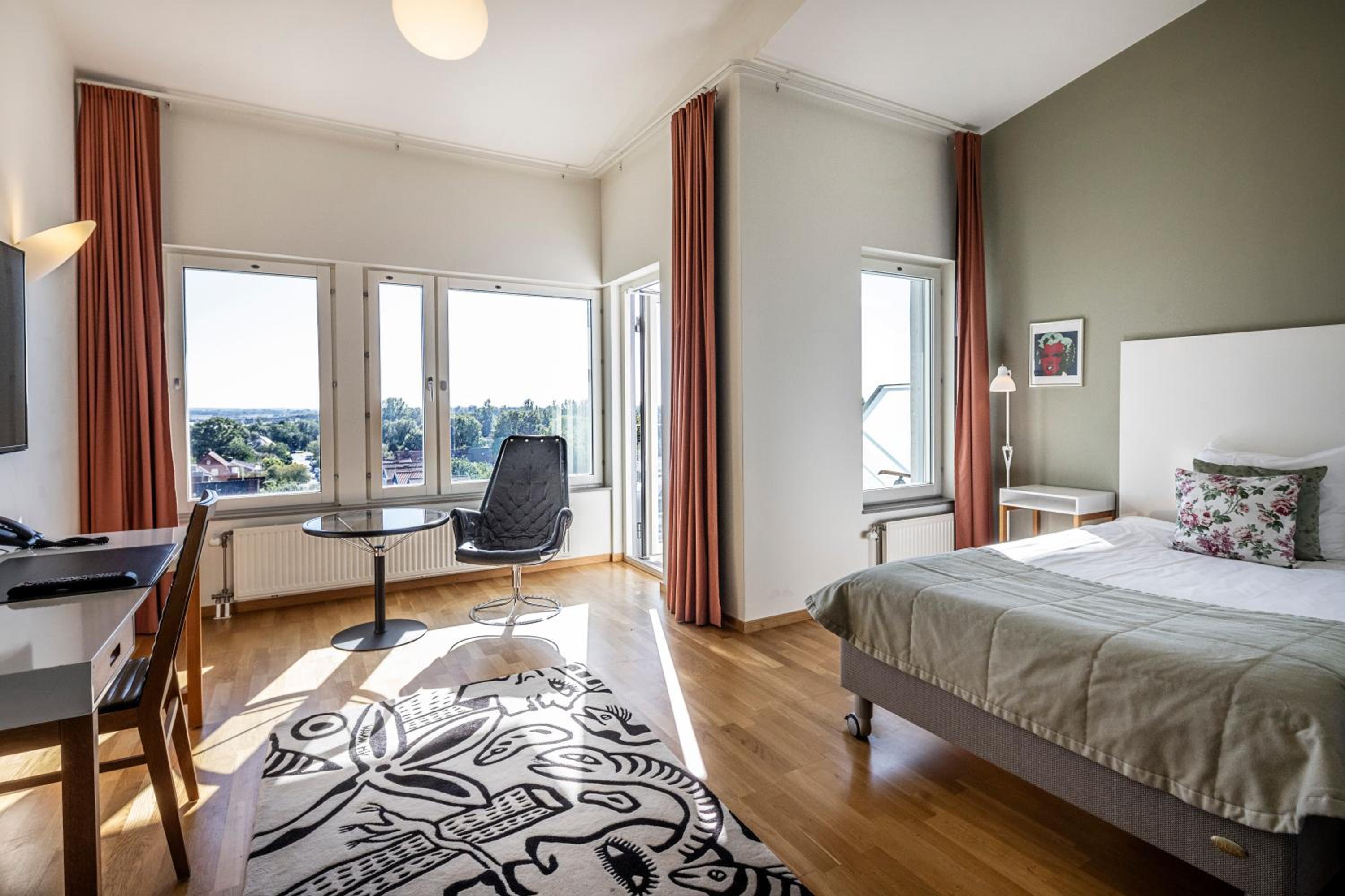 Superior Single Room With Balcony