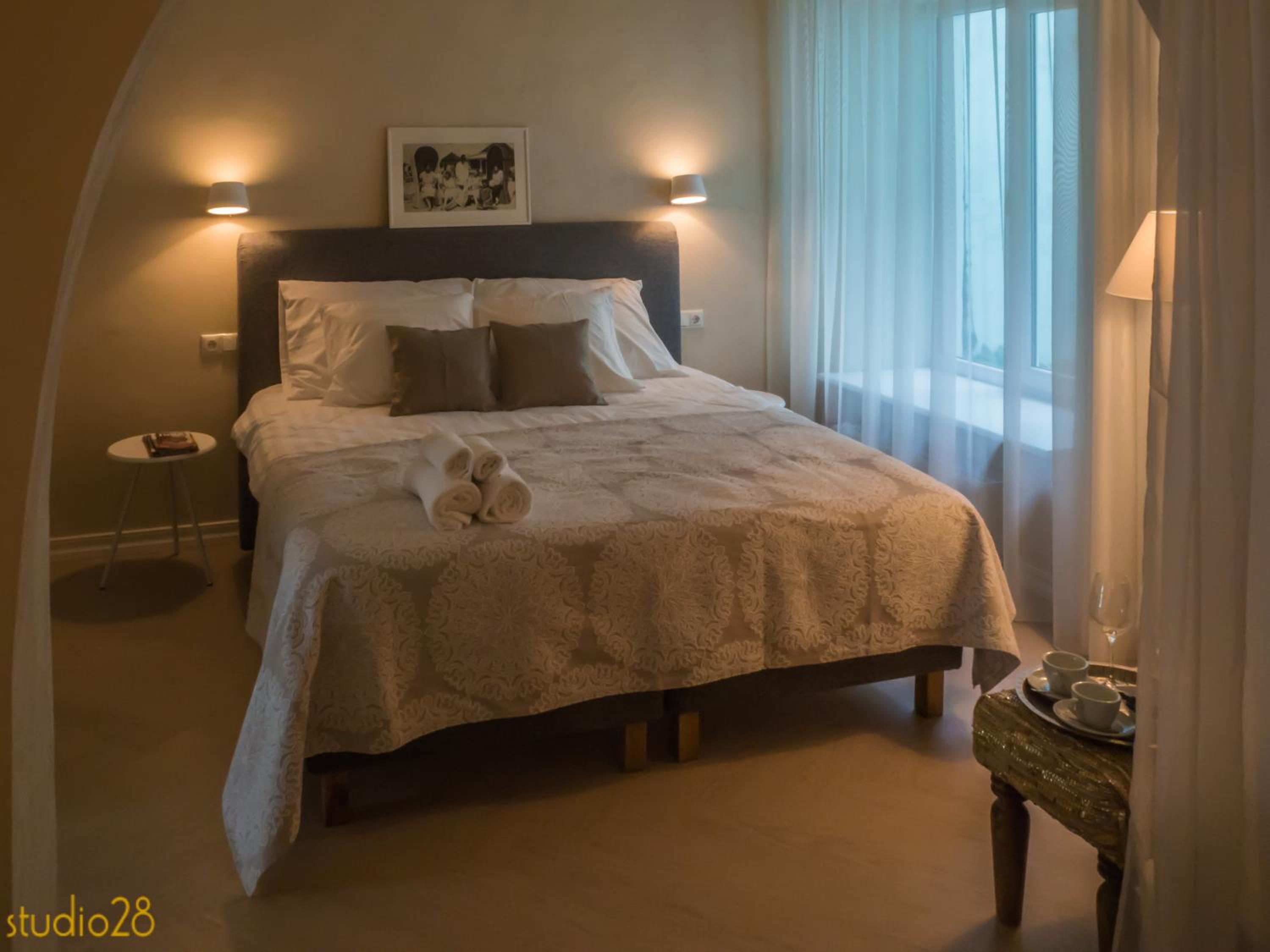 Deluxe Double Room with Bath