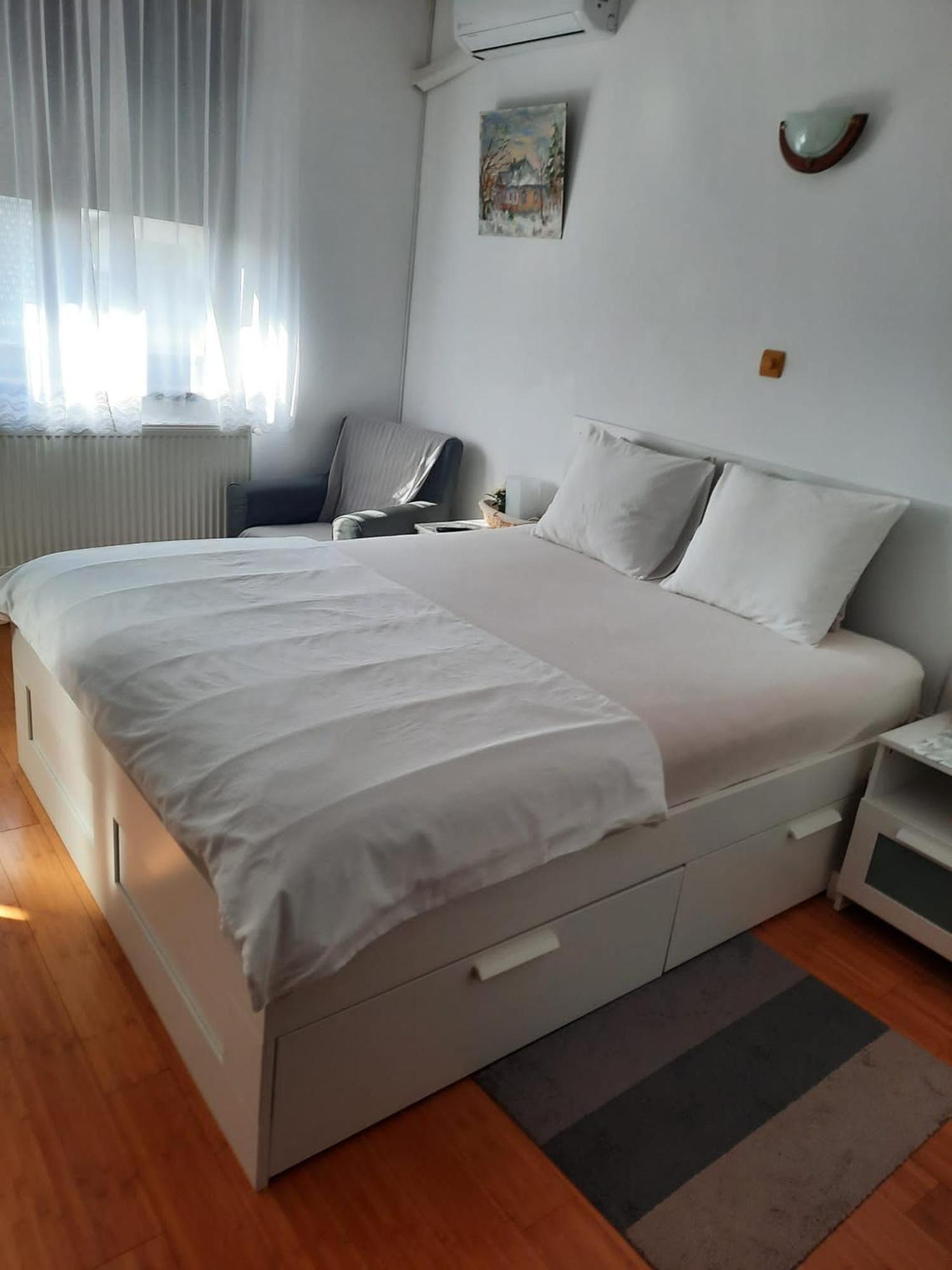 Deluxe Double Room - Photo 1