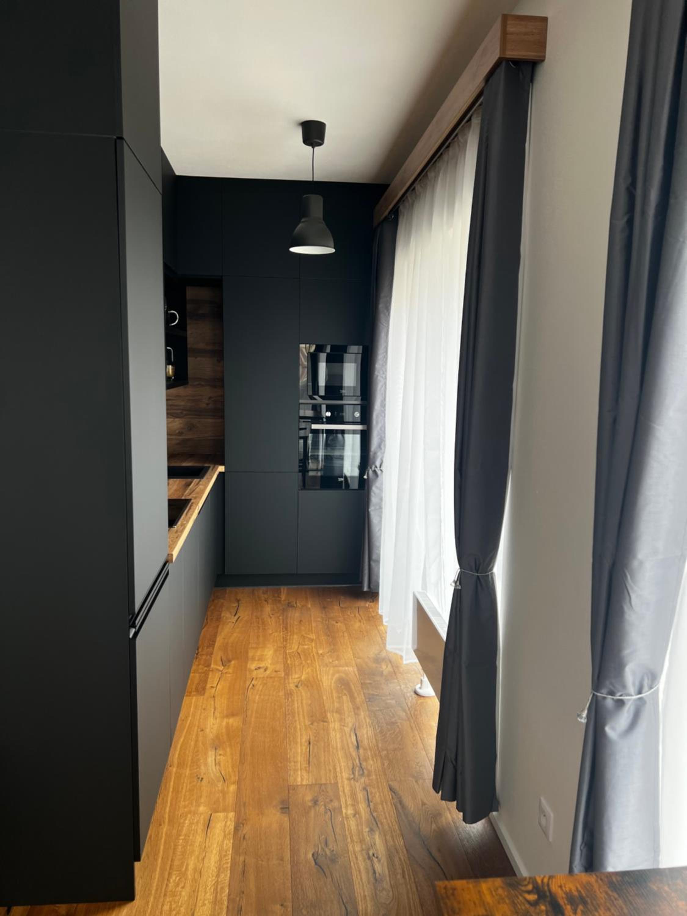 One-Bedroom Apartment photo 2
