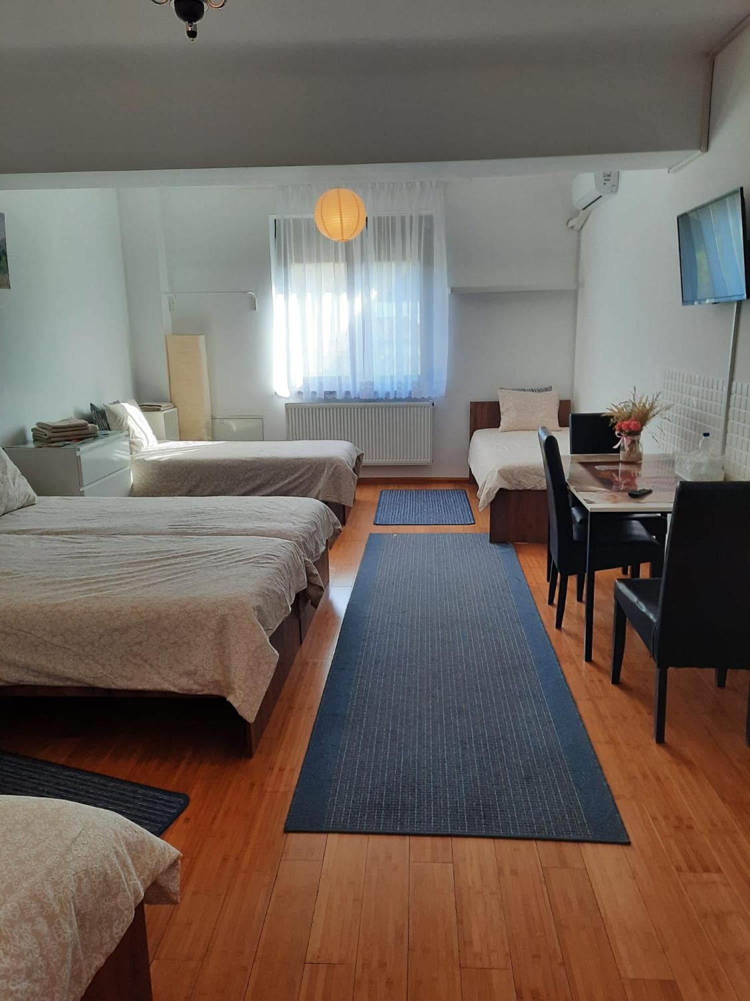 Deluxe Quadruple Room photo 1