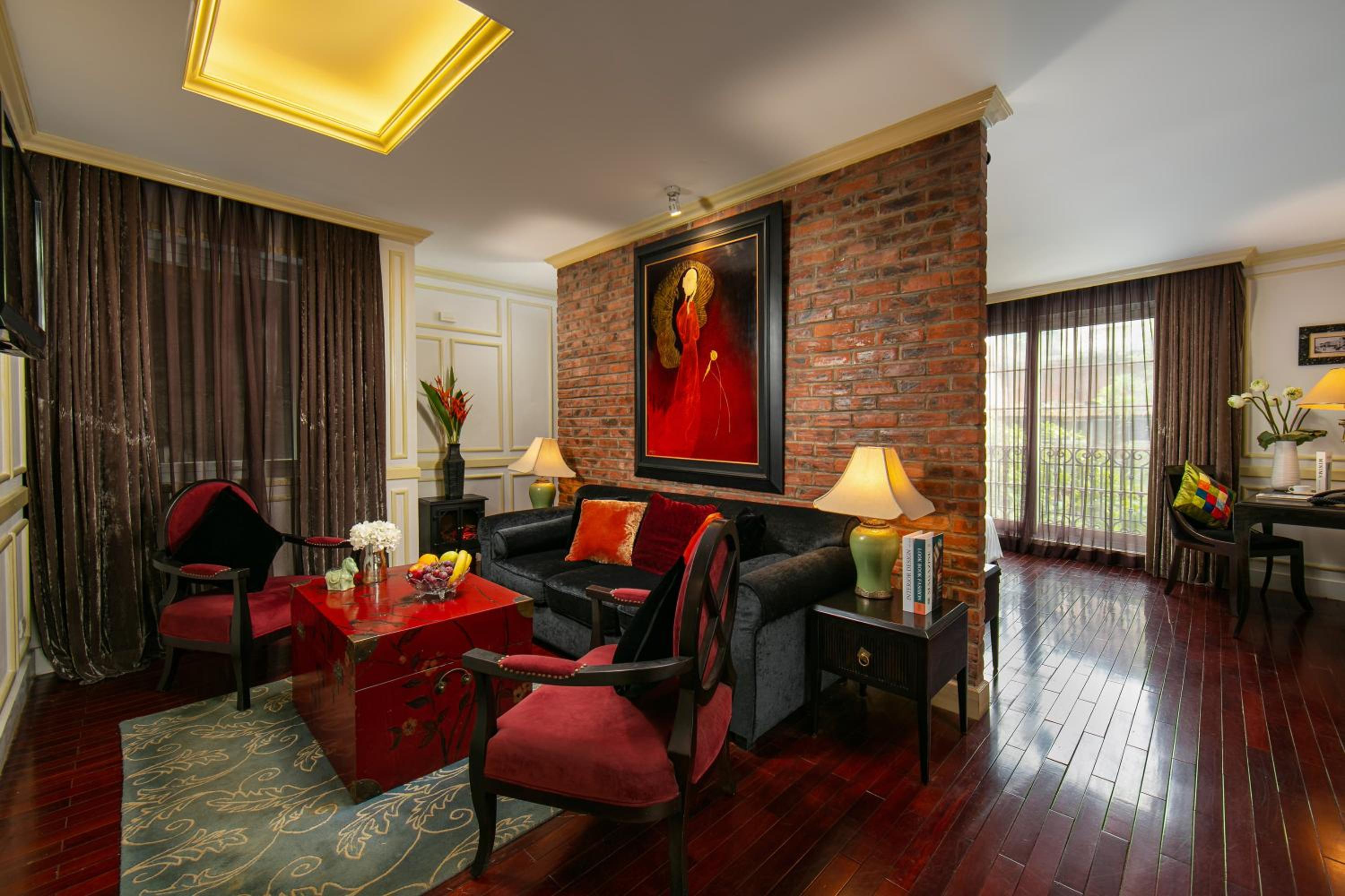 Suite with City View