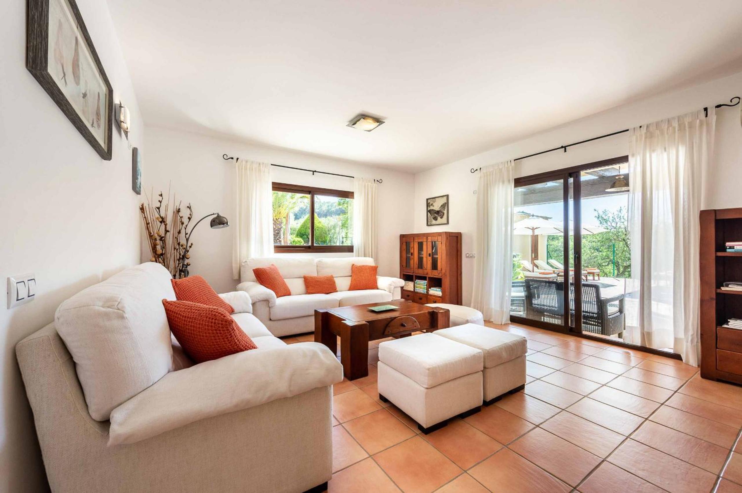 Casa de cuatro habitaciones