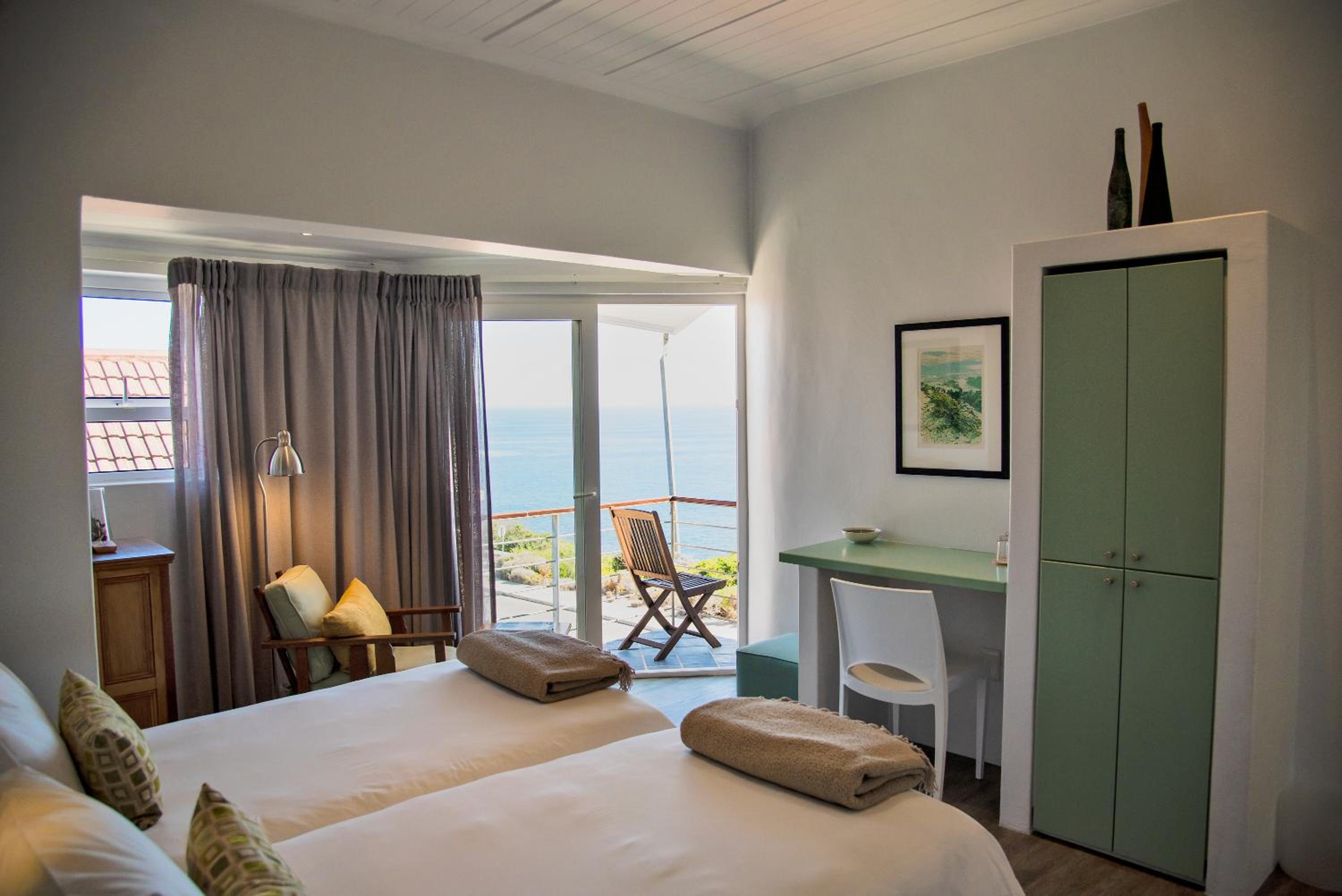 Standard Double Room - Photo 4