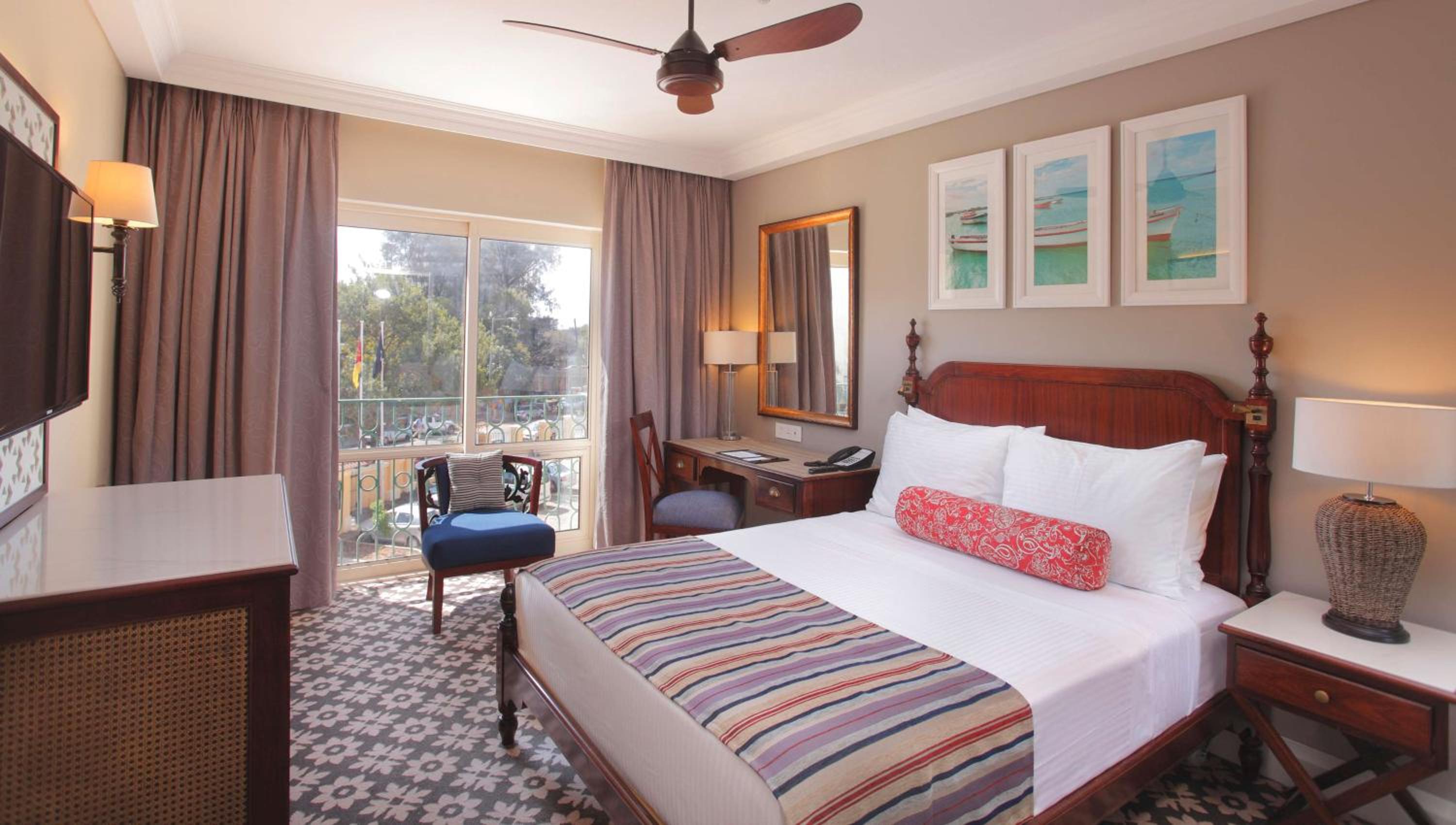 Standard Room 1 Queen Bed Non Smoking