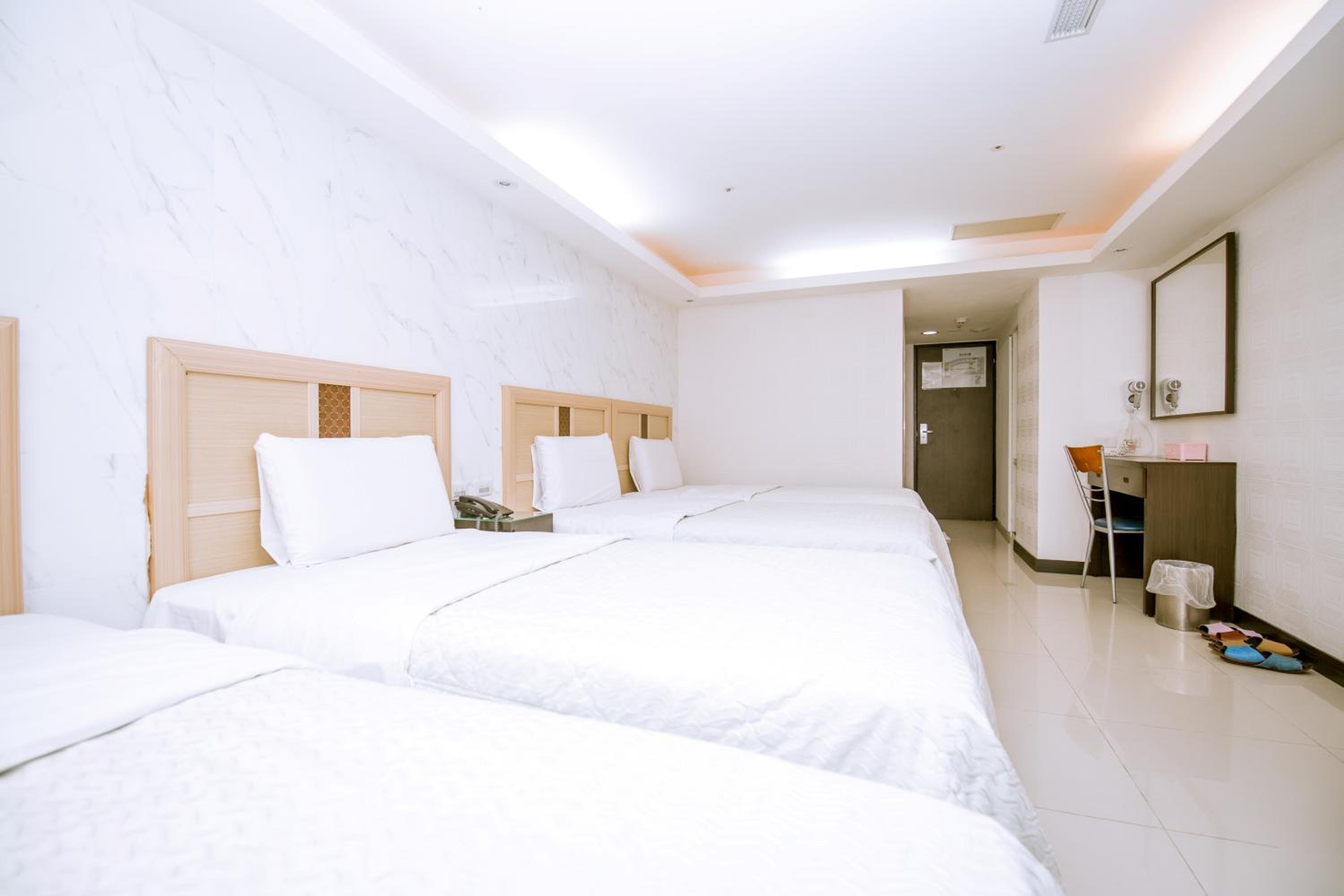 Exquisite Quadruple Room