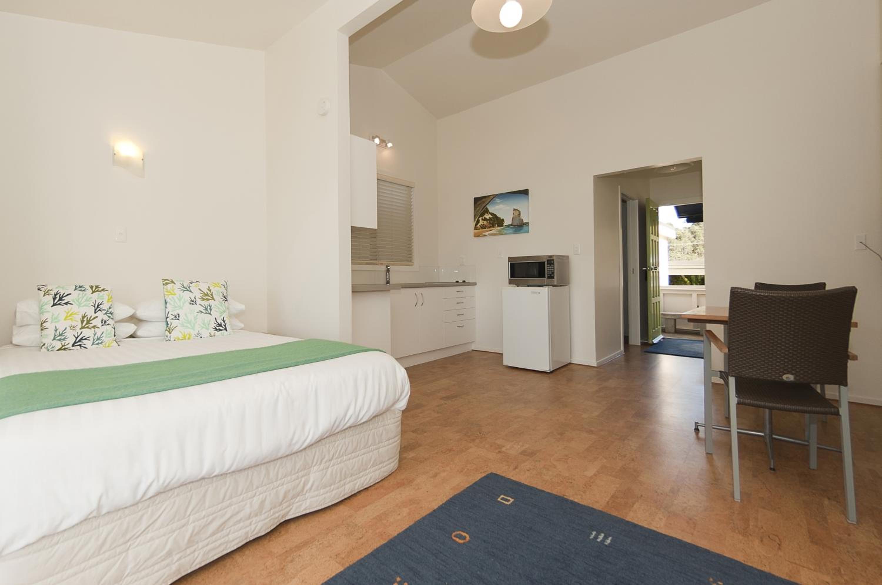 One-Bedroom Apartment - Beachfront photo 1