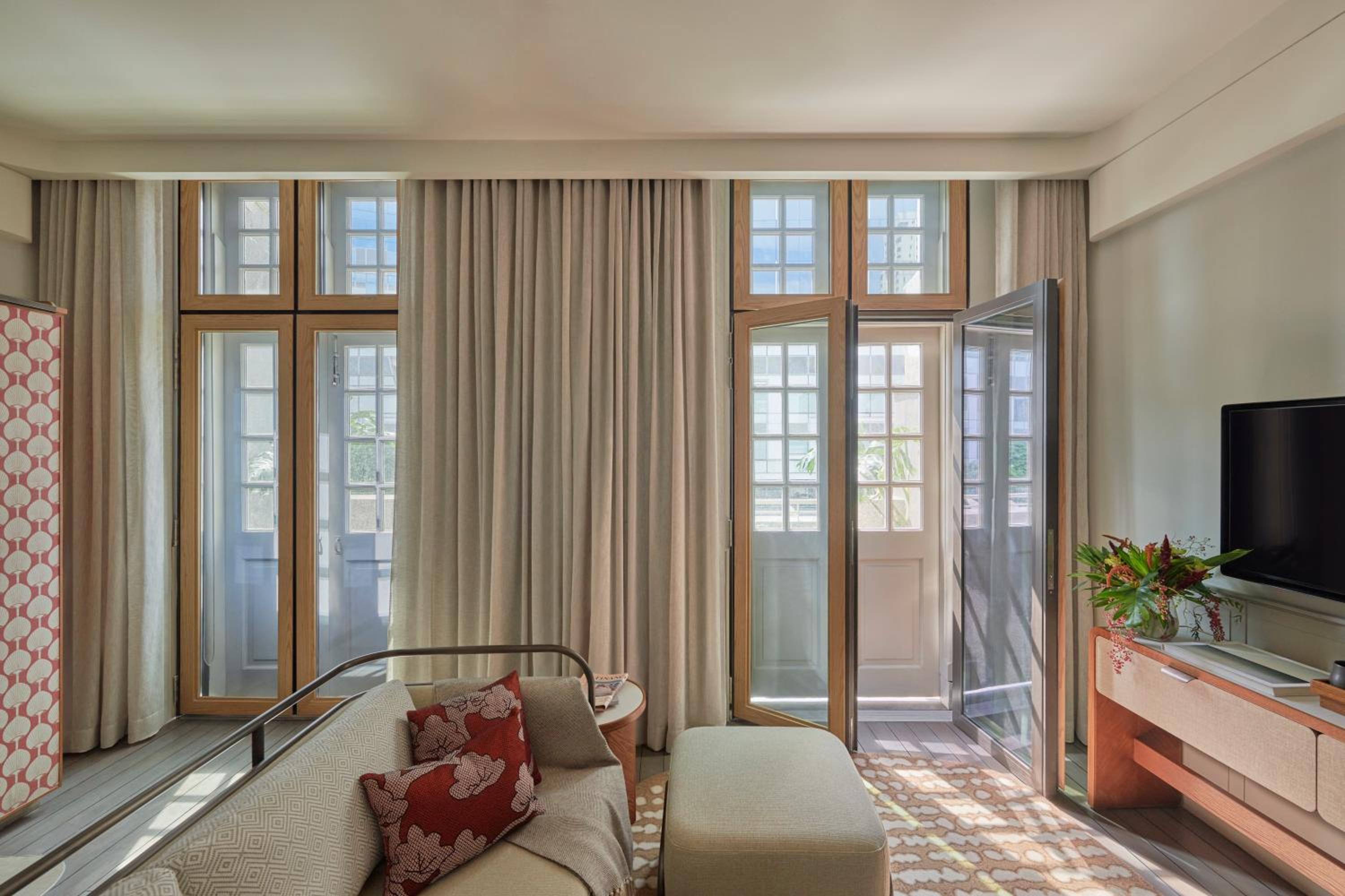 Heritage Balcony Suite photo 2