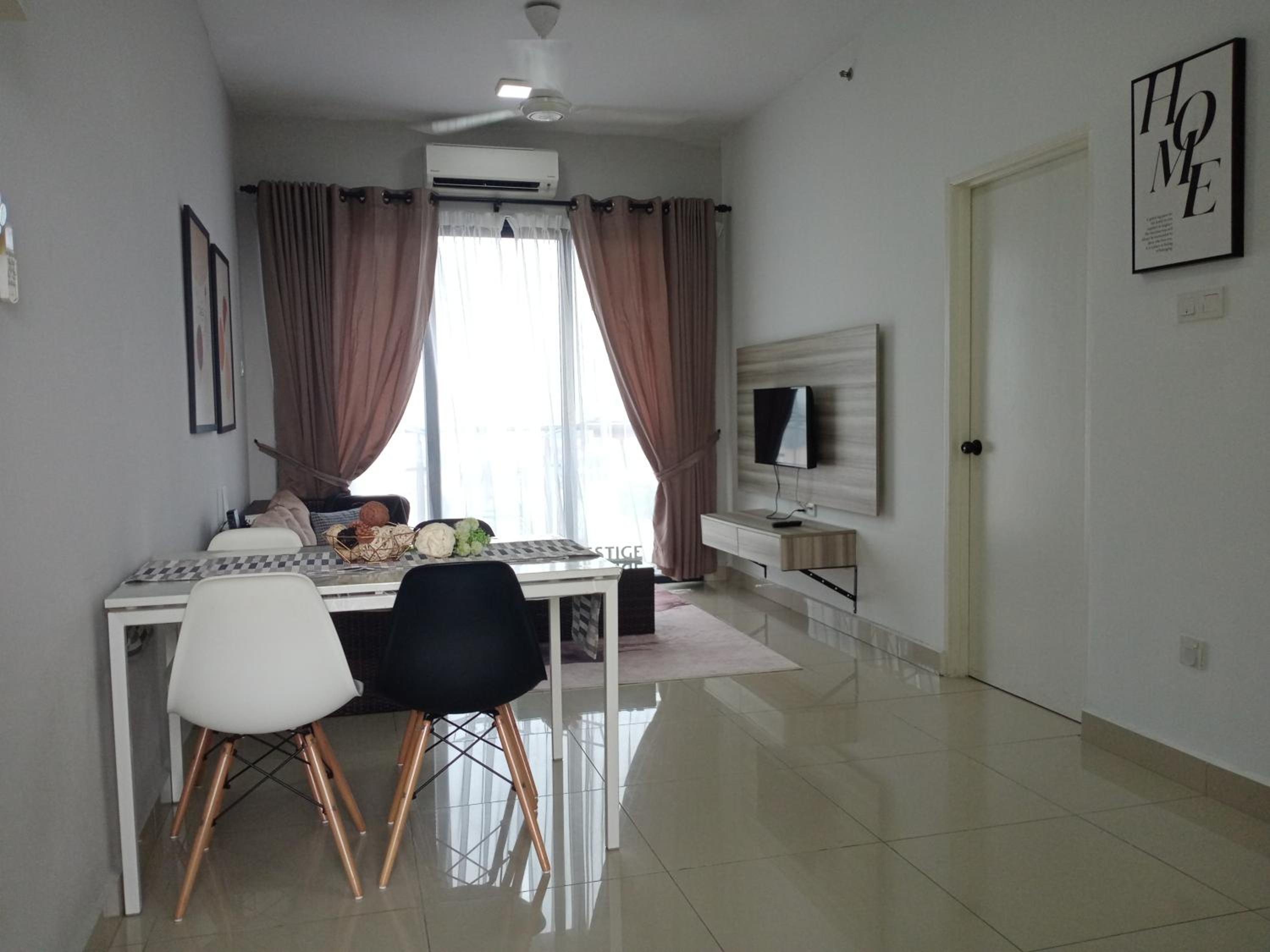 One-Bedroom Apartment - Photo 4