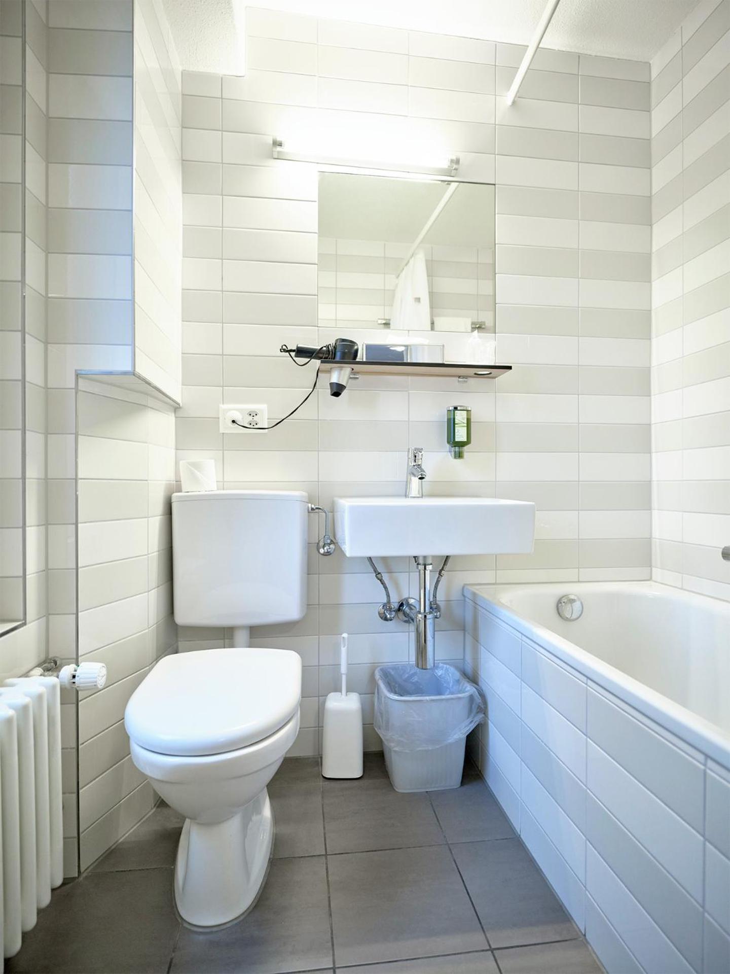 Budget Single Room photo 3