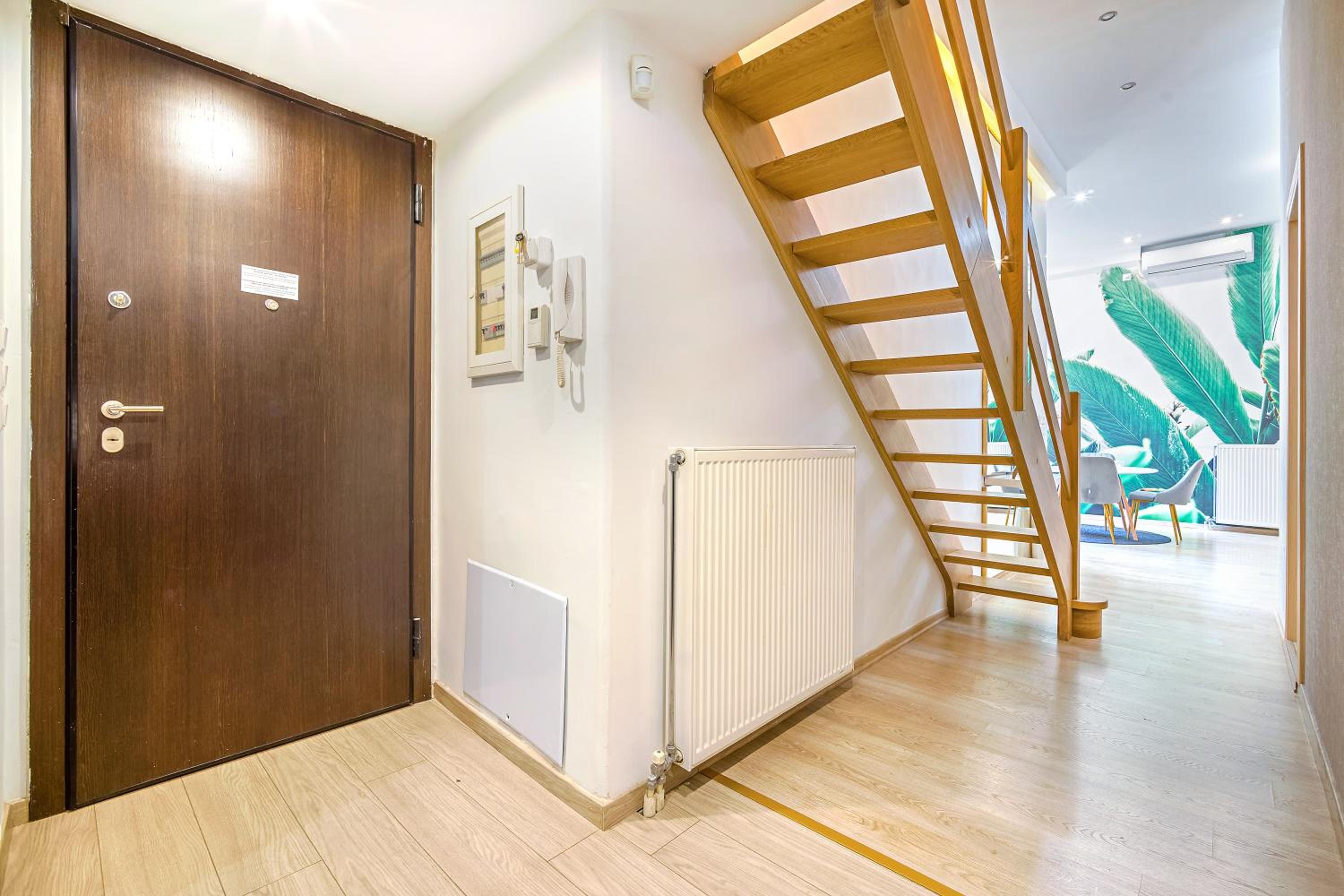 Apartment - Split Level