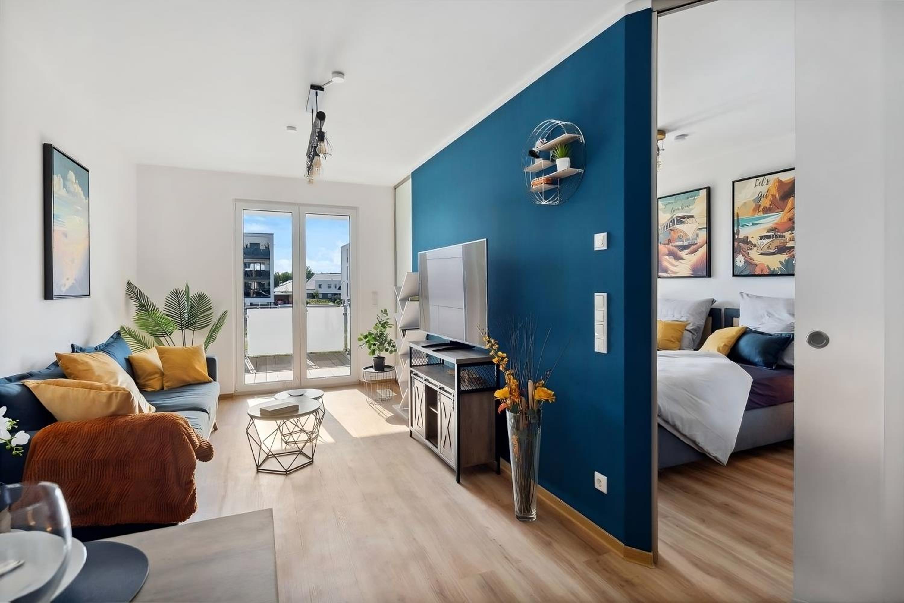 One-Bedroom Apartment photo 1