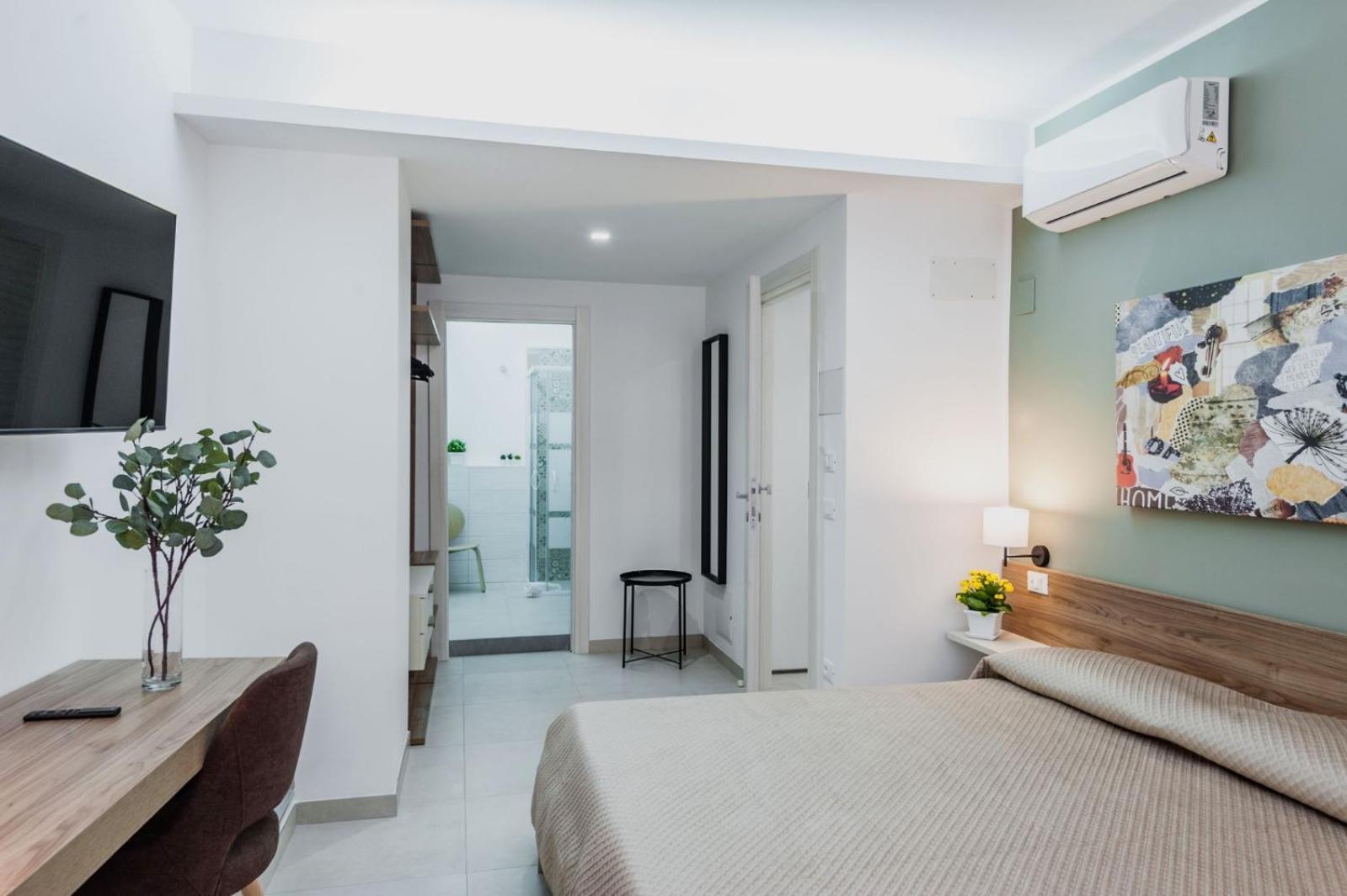 Deluxe Triple Room - Photo 1