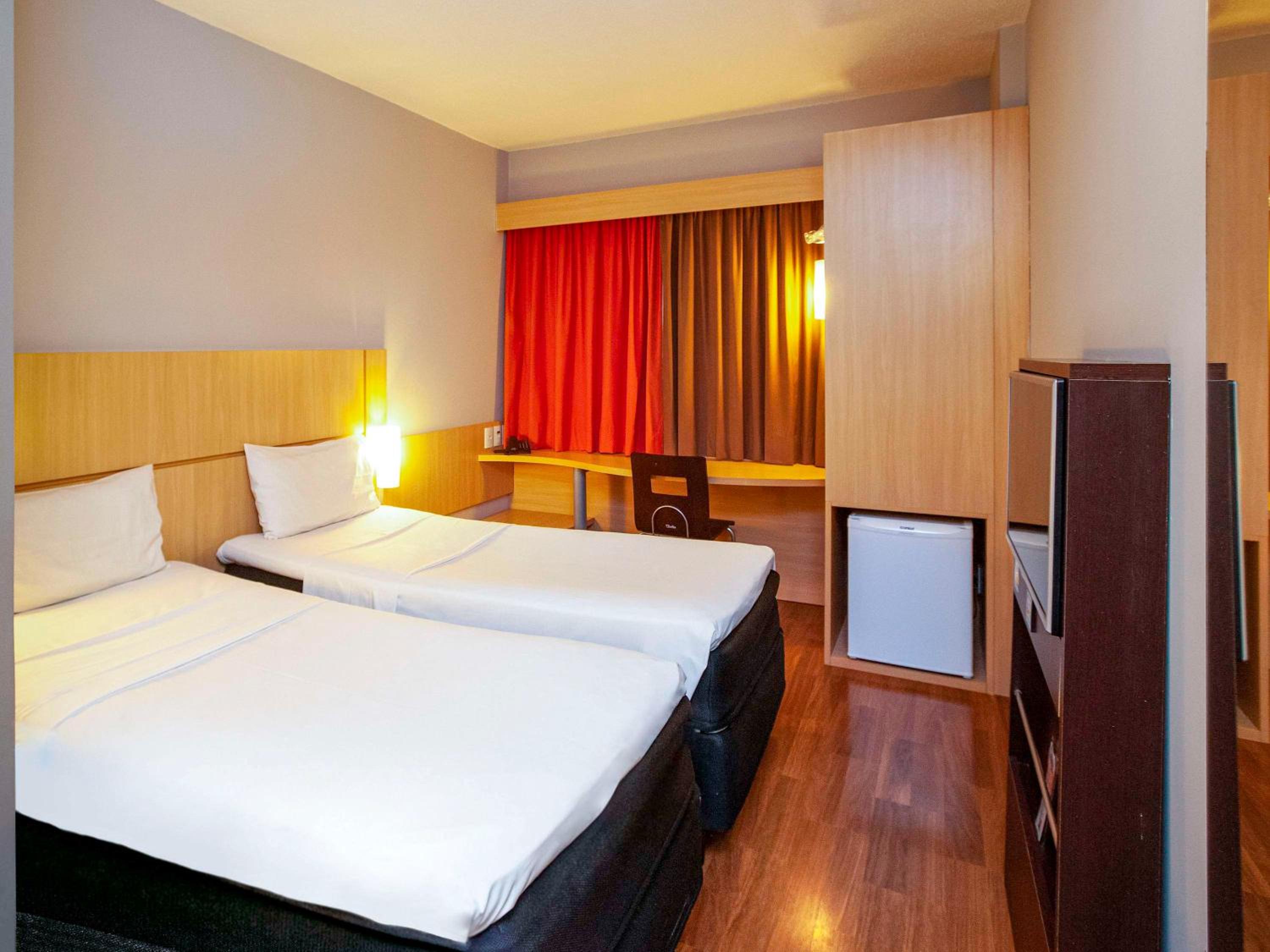 Standard Twin Room photo 1