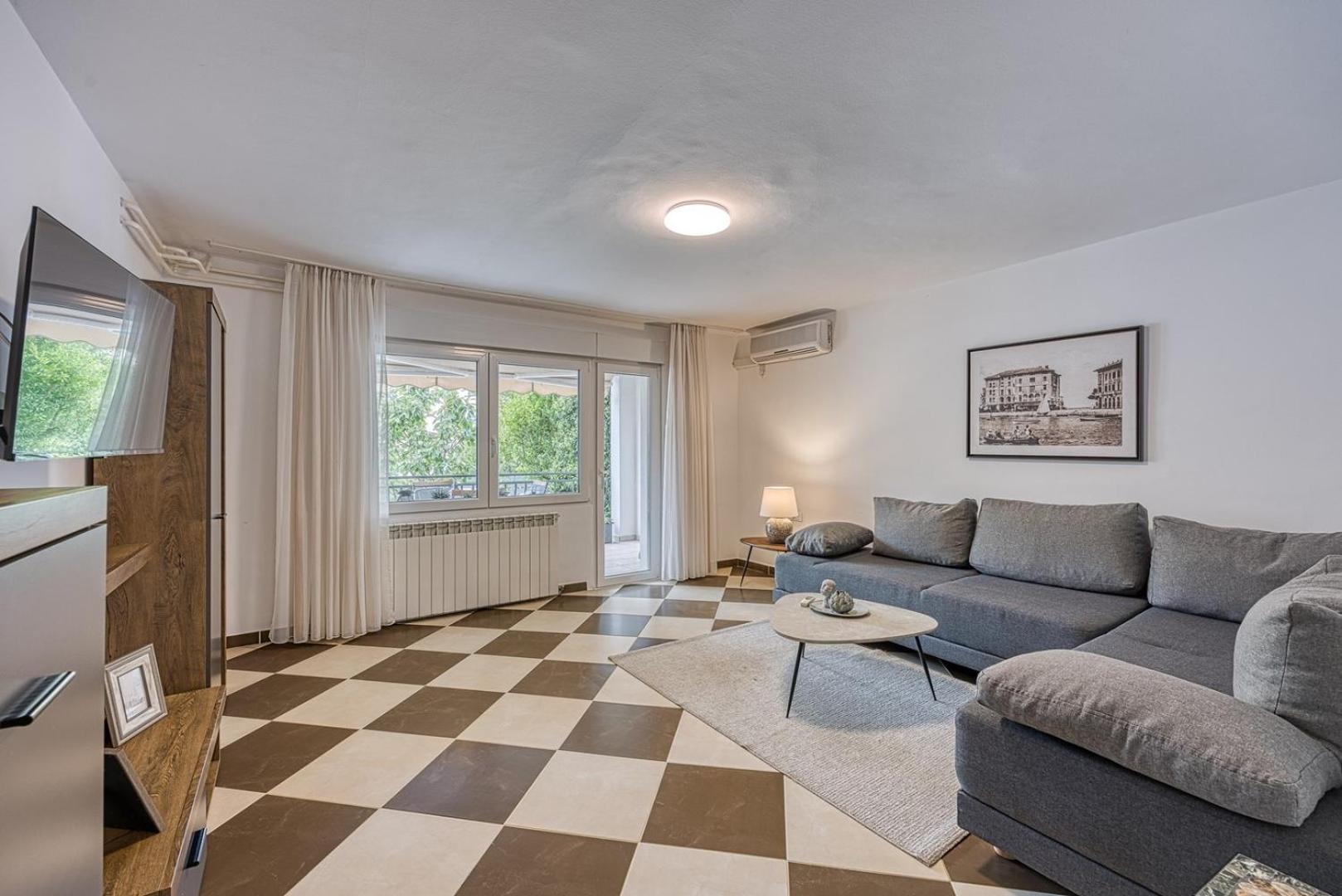 Apartment with Terrace
