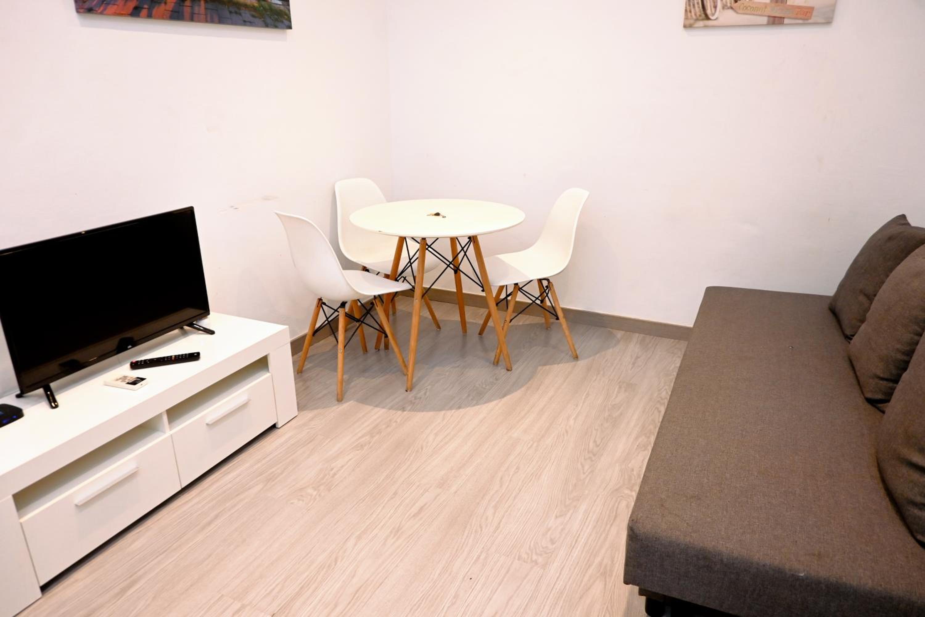 Two-Bedroom Apartment photo 3