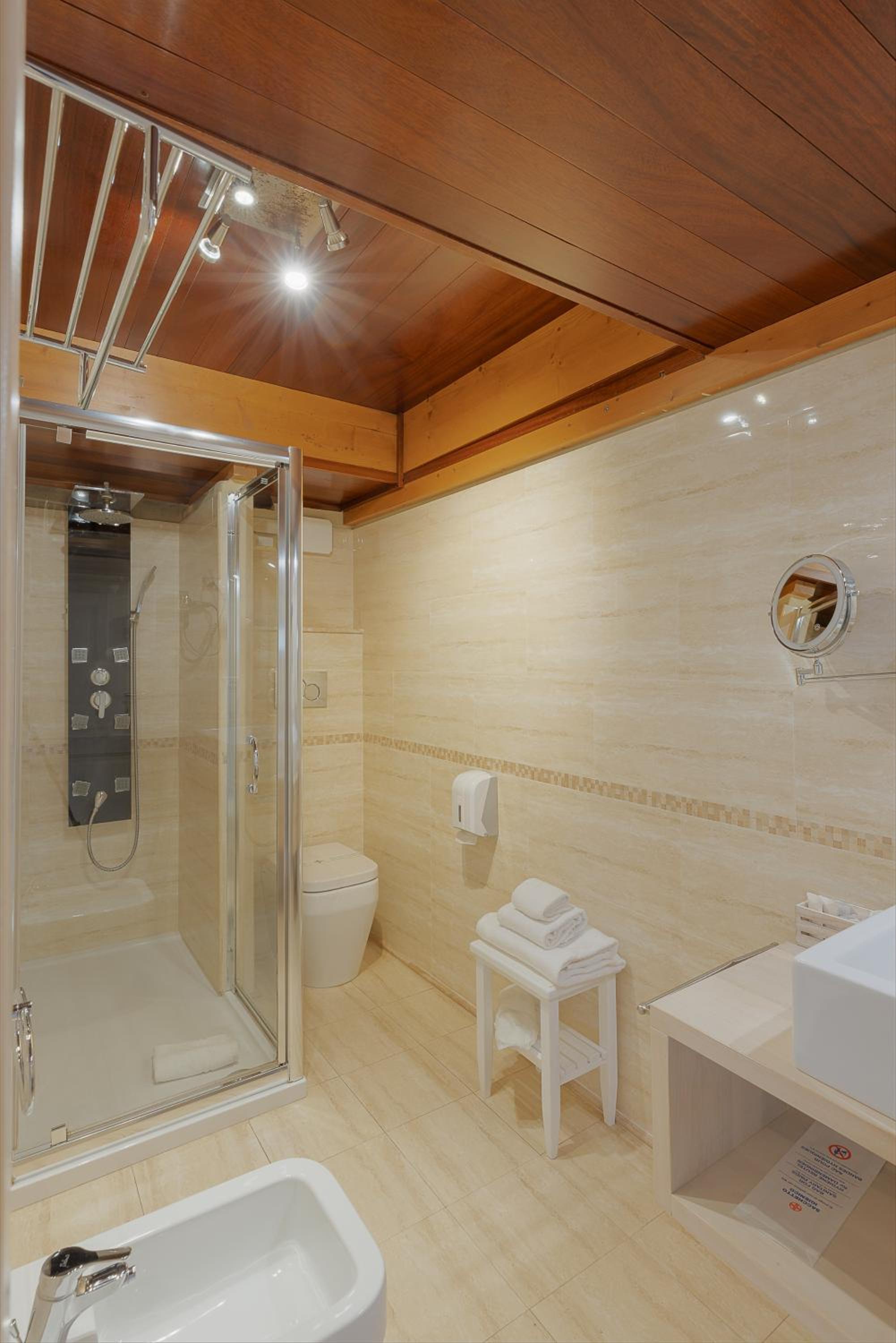 Superior Room with Terrace, photo 7