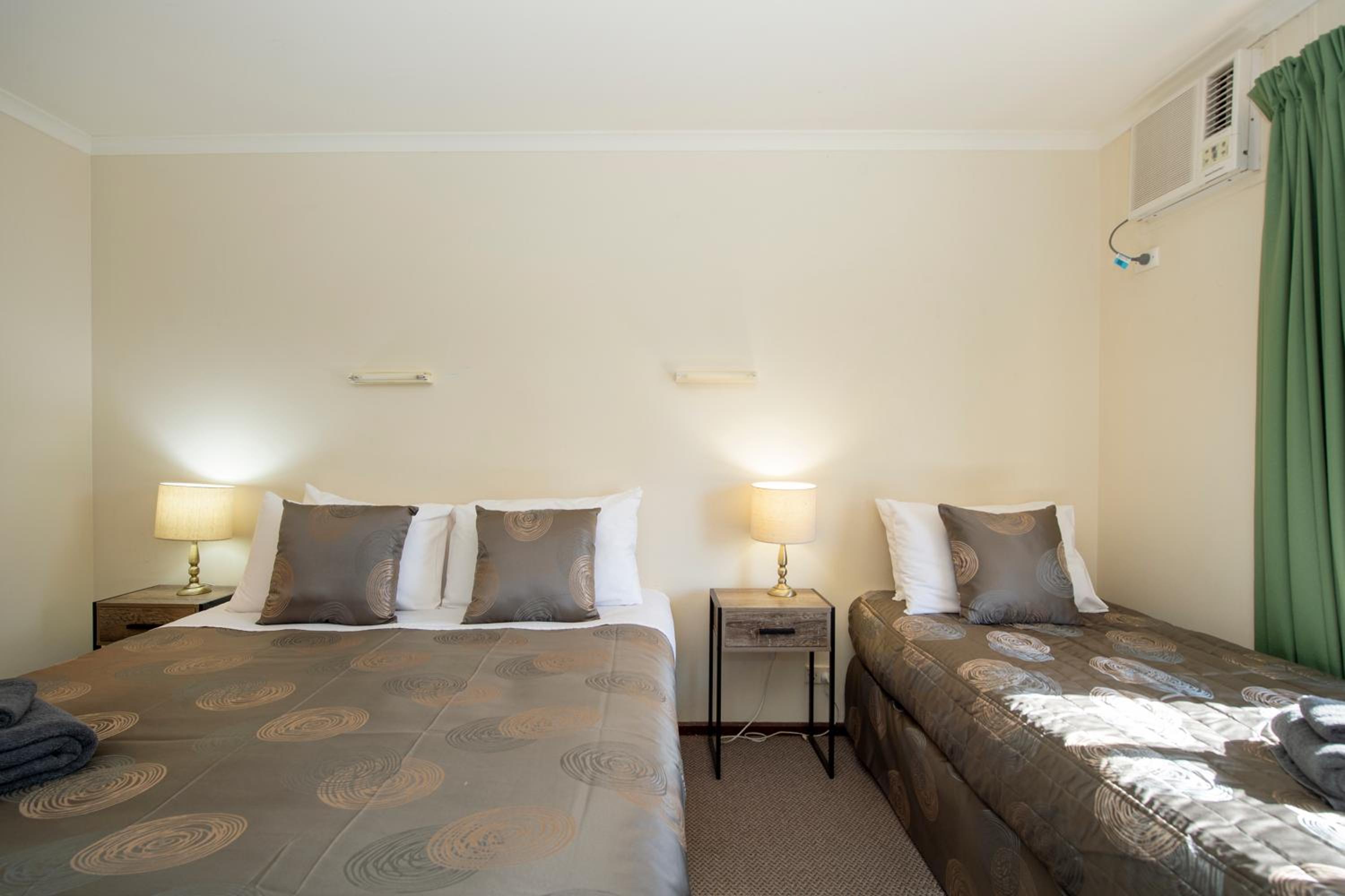 Deluxe Double Room with Extra Bed