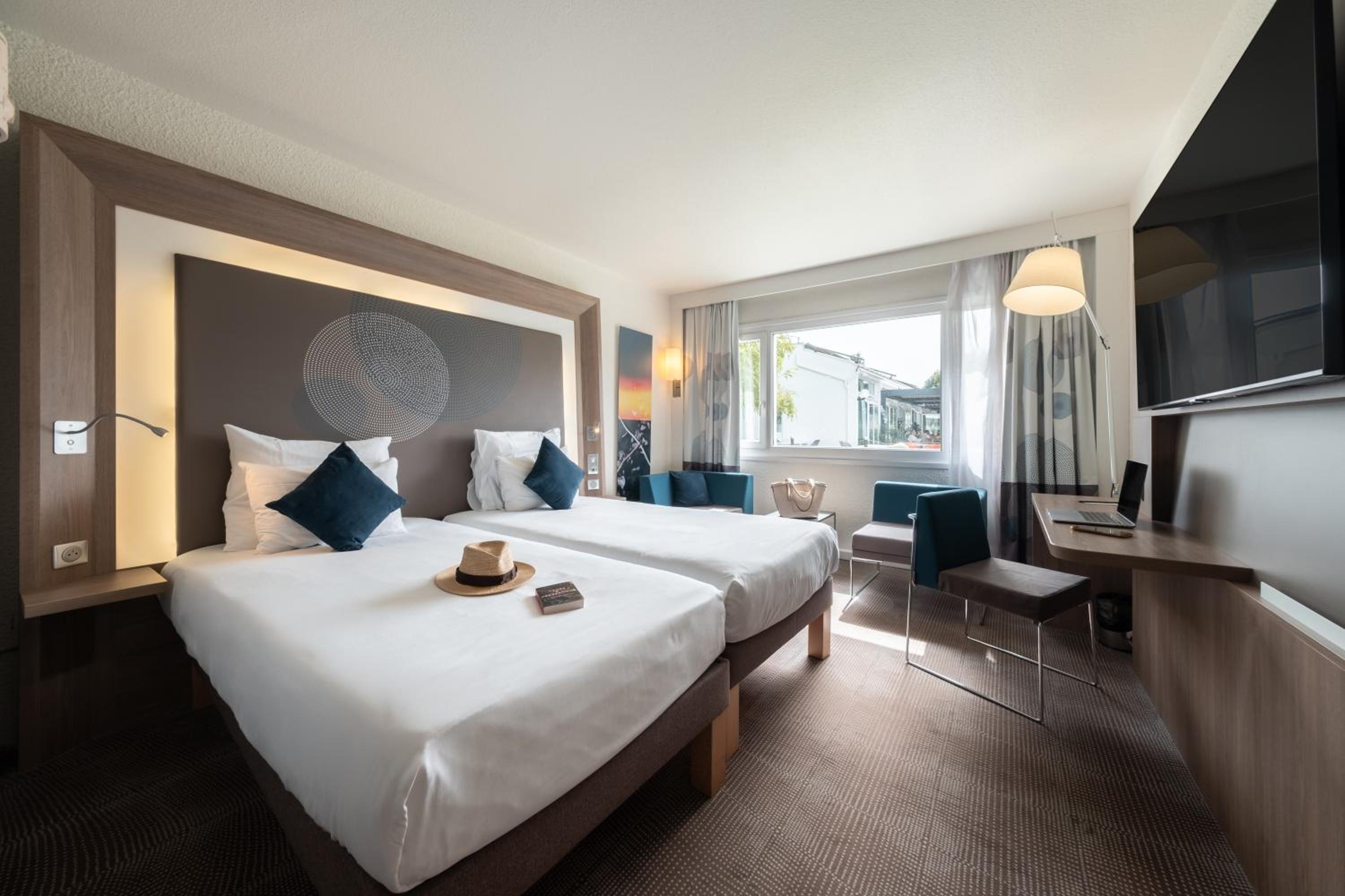 Superior Room with 2 Single Beds - Photo 2