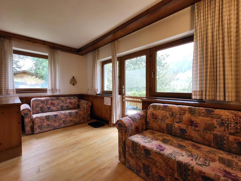 Apartment With Mountain View