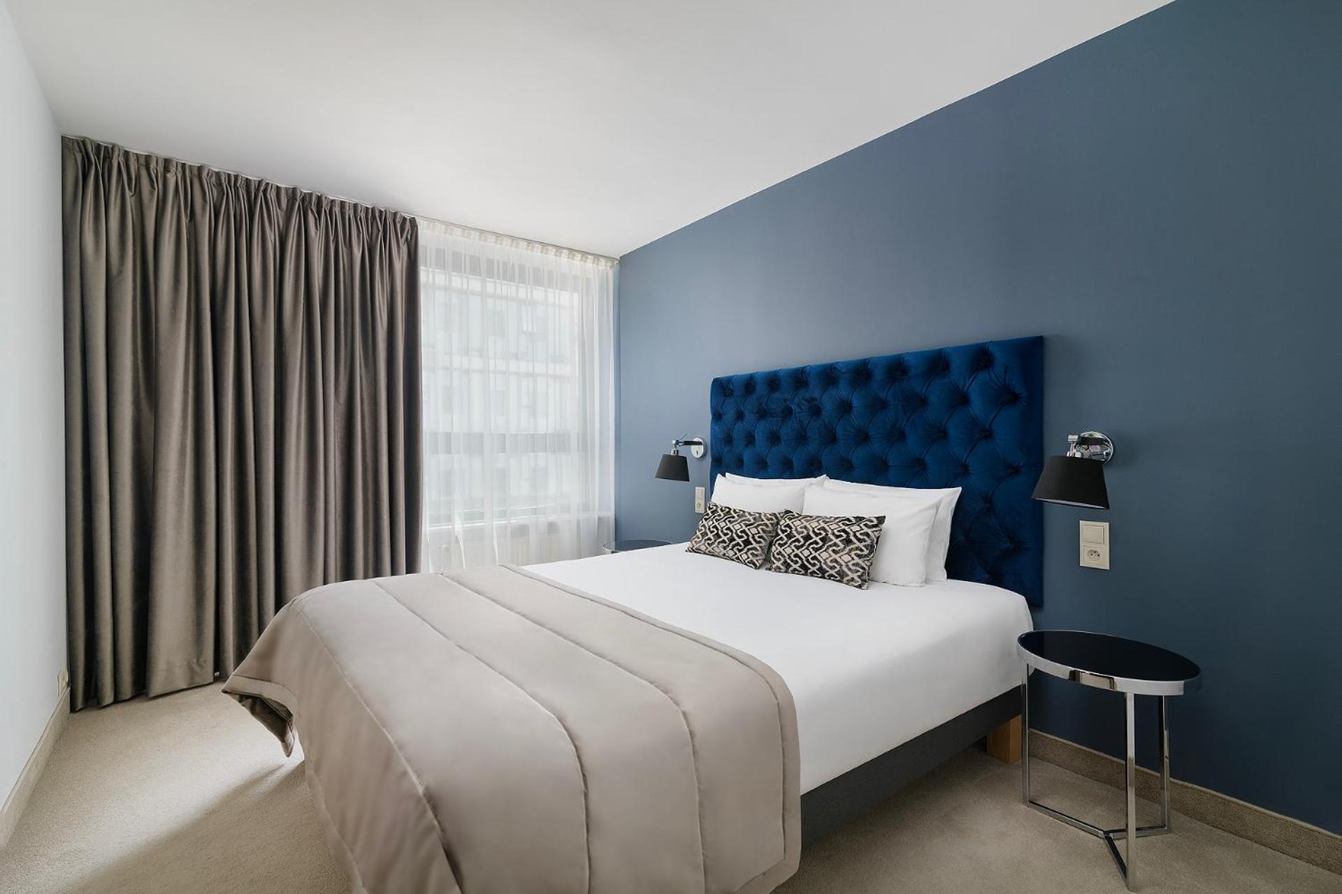 Suite with One Double Bed and Sofa - Photo 5