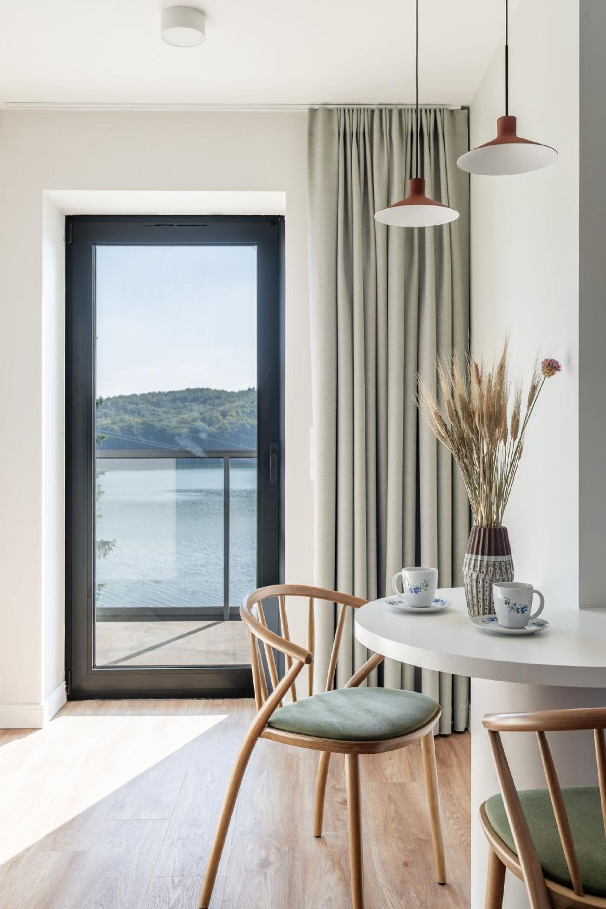 Double Room with Lake View photo 2
