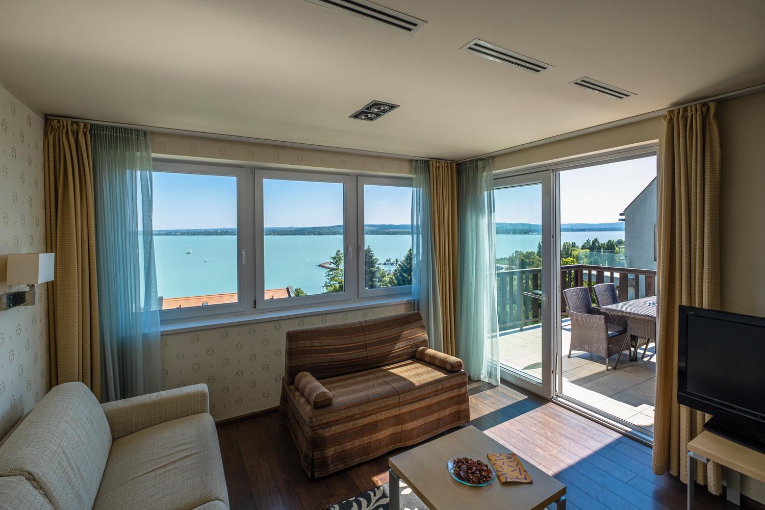 Standard Suite photo 2