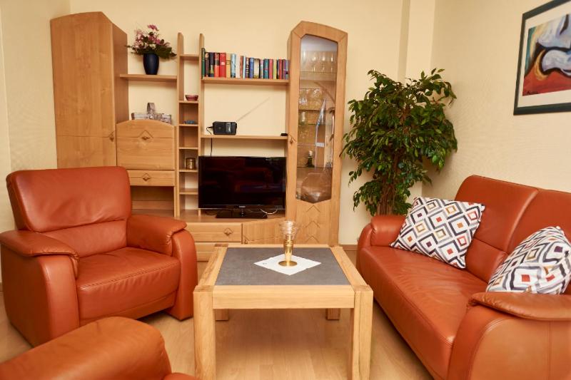 Apartment with Balcony photo 1